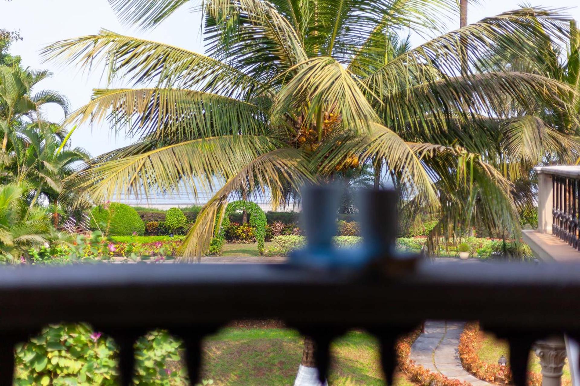 Villa photo 2