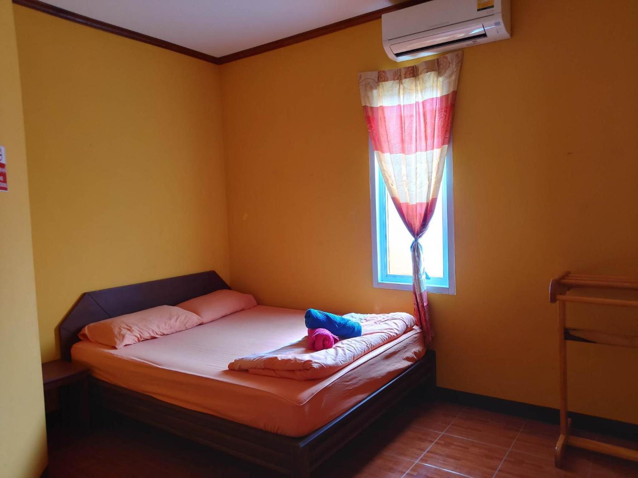 Double Room with Shared Bathroom photo 1
