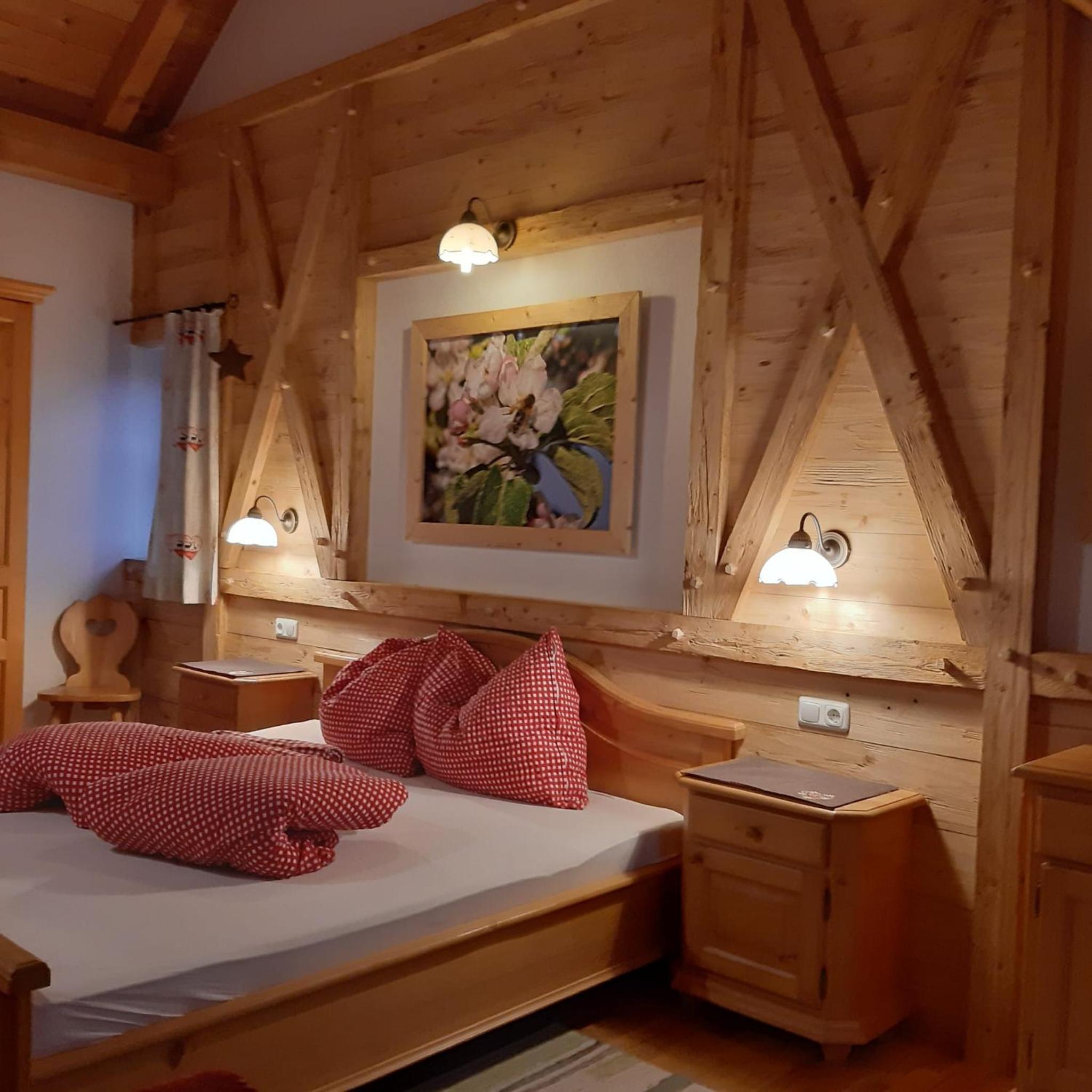1 Schlafzimmer Ferienwohnung Attersee mit Seeblick photo 1