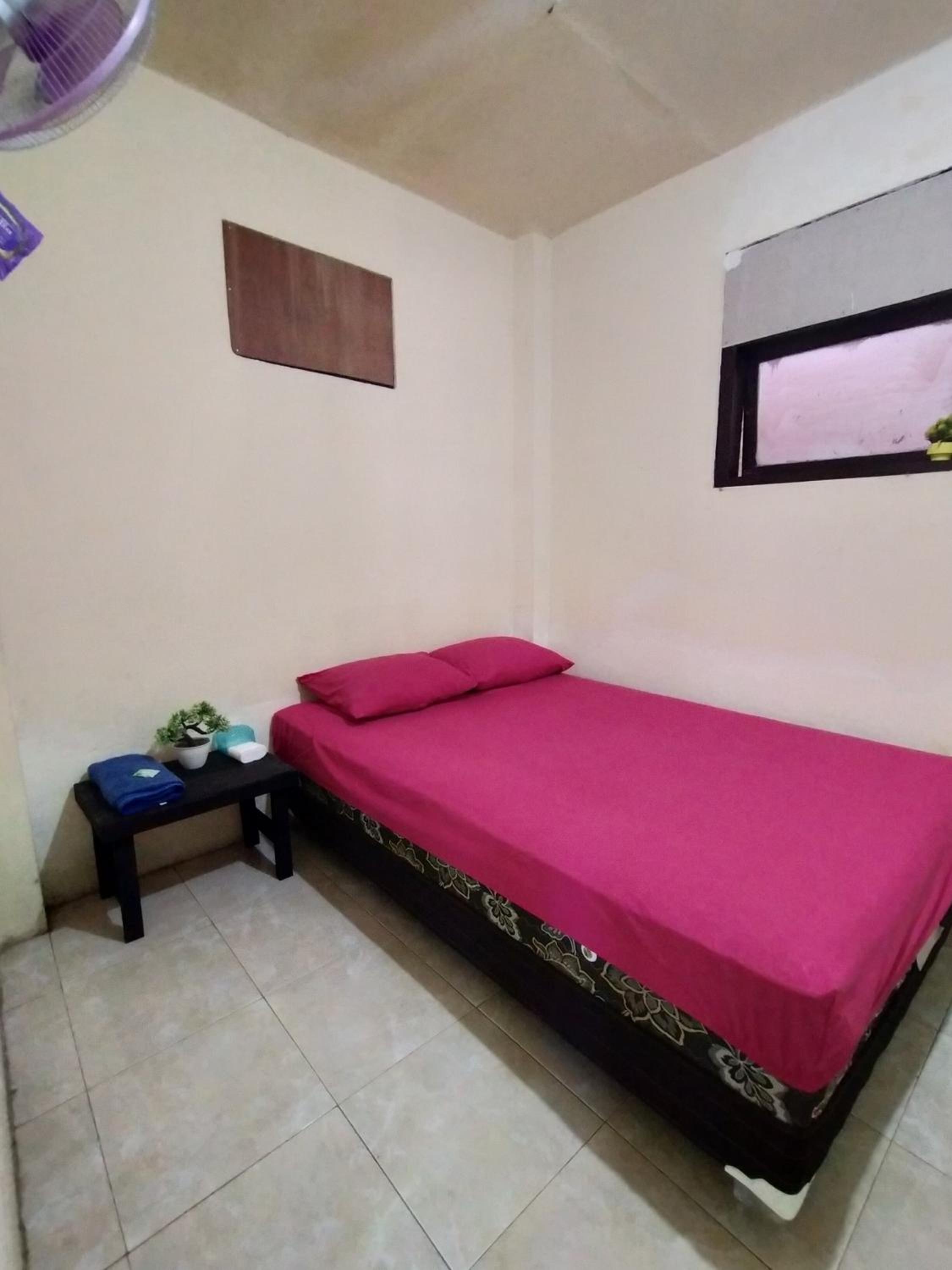 Budget Double Room photo 2