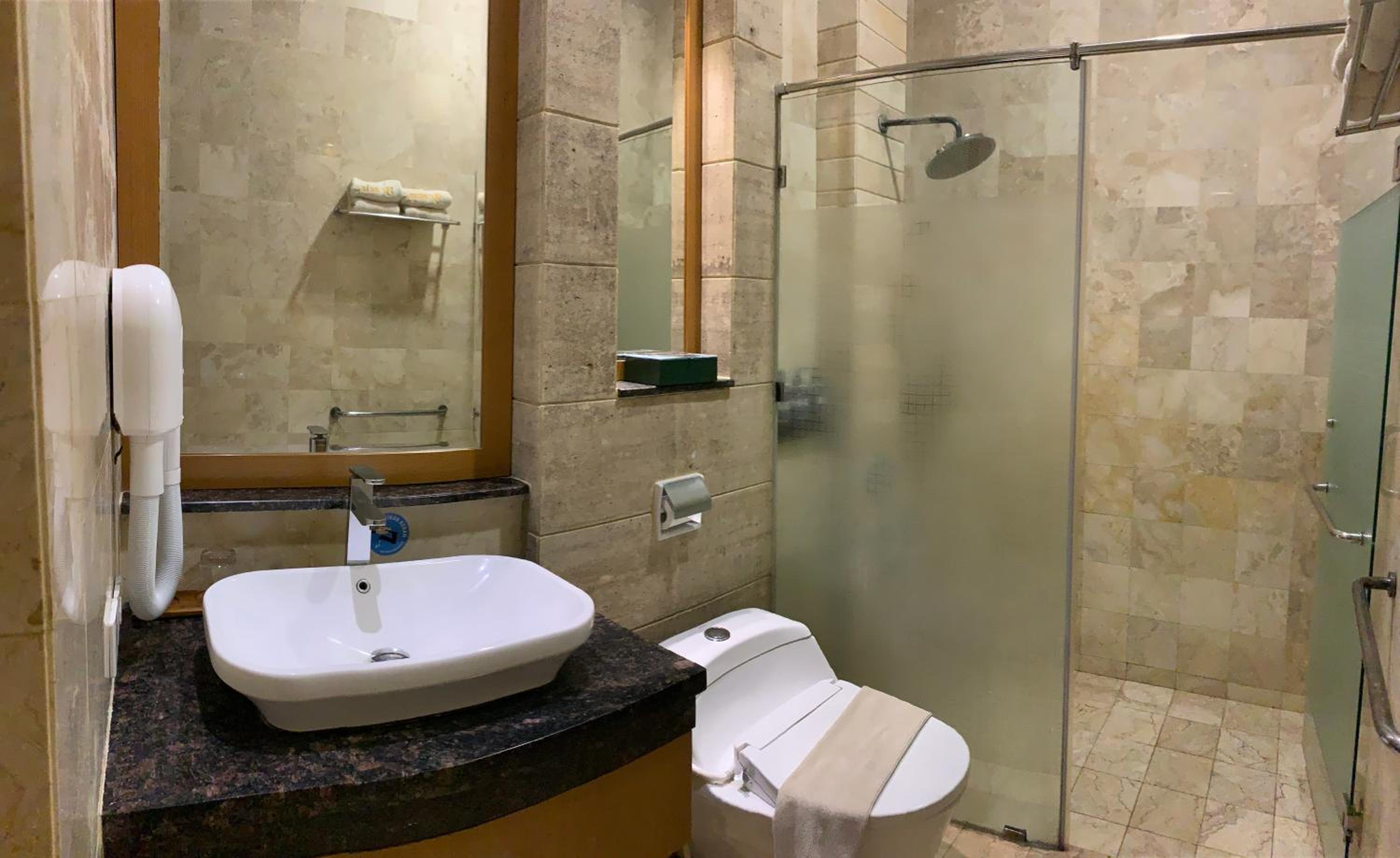 Villa with Private Pool - Photo 7