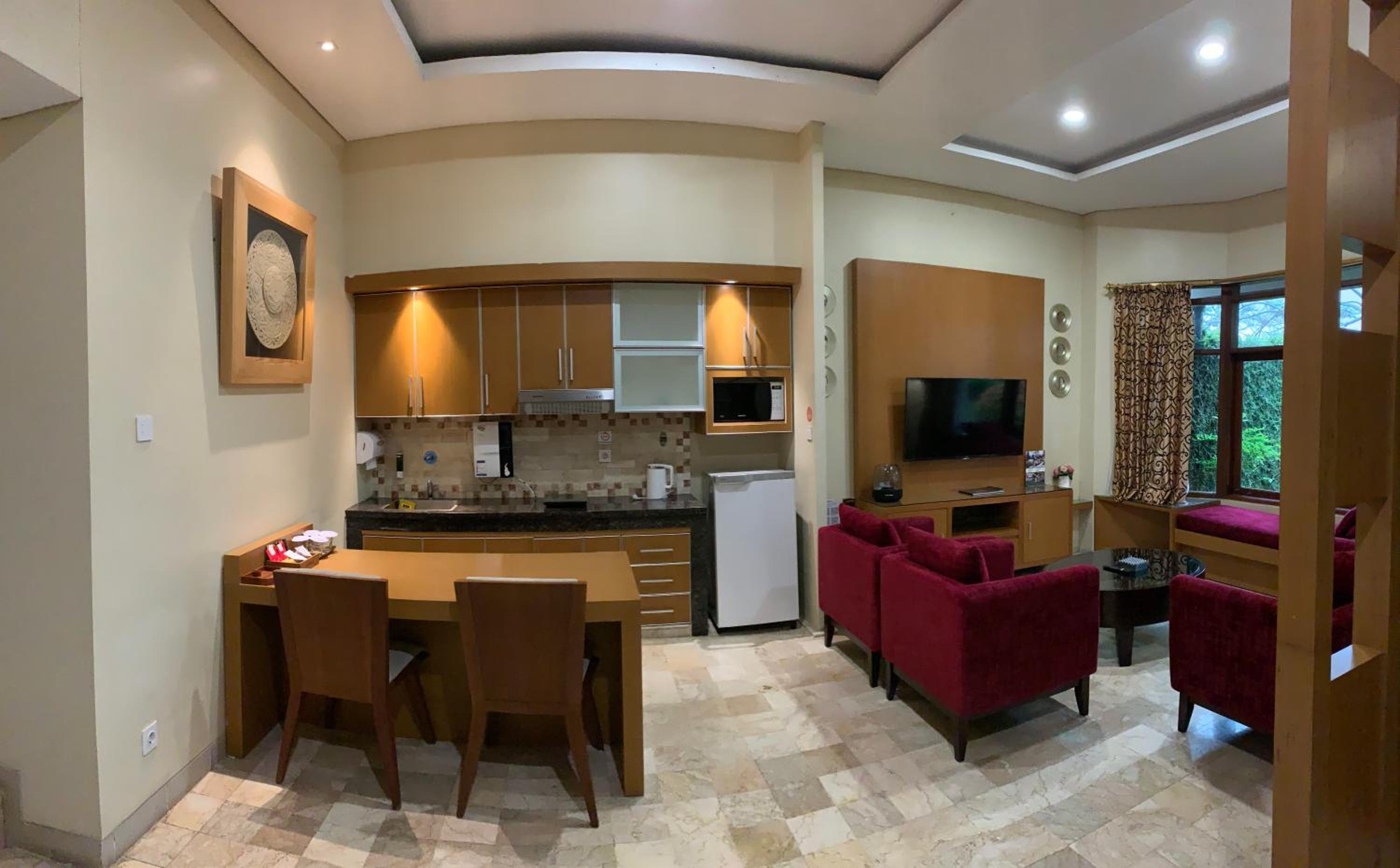 Villa with Private Pool - Photo 3
