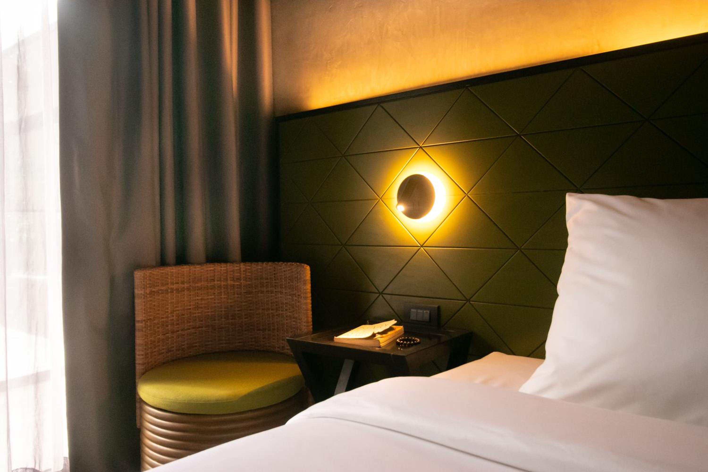 Standard Twin Room - Photo 2
