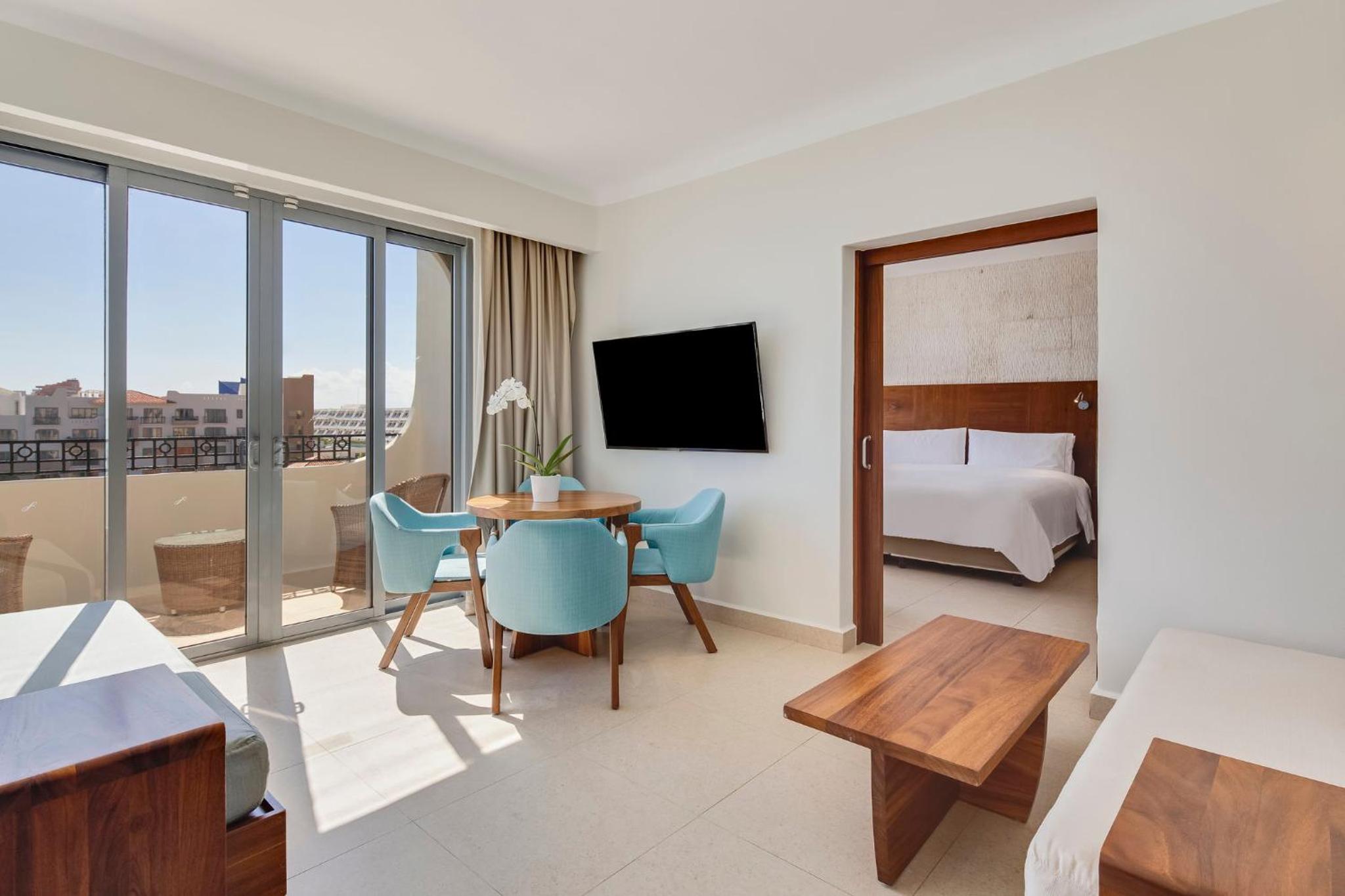 Premium Master Suite - Photo 8