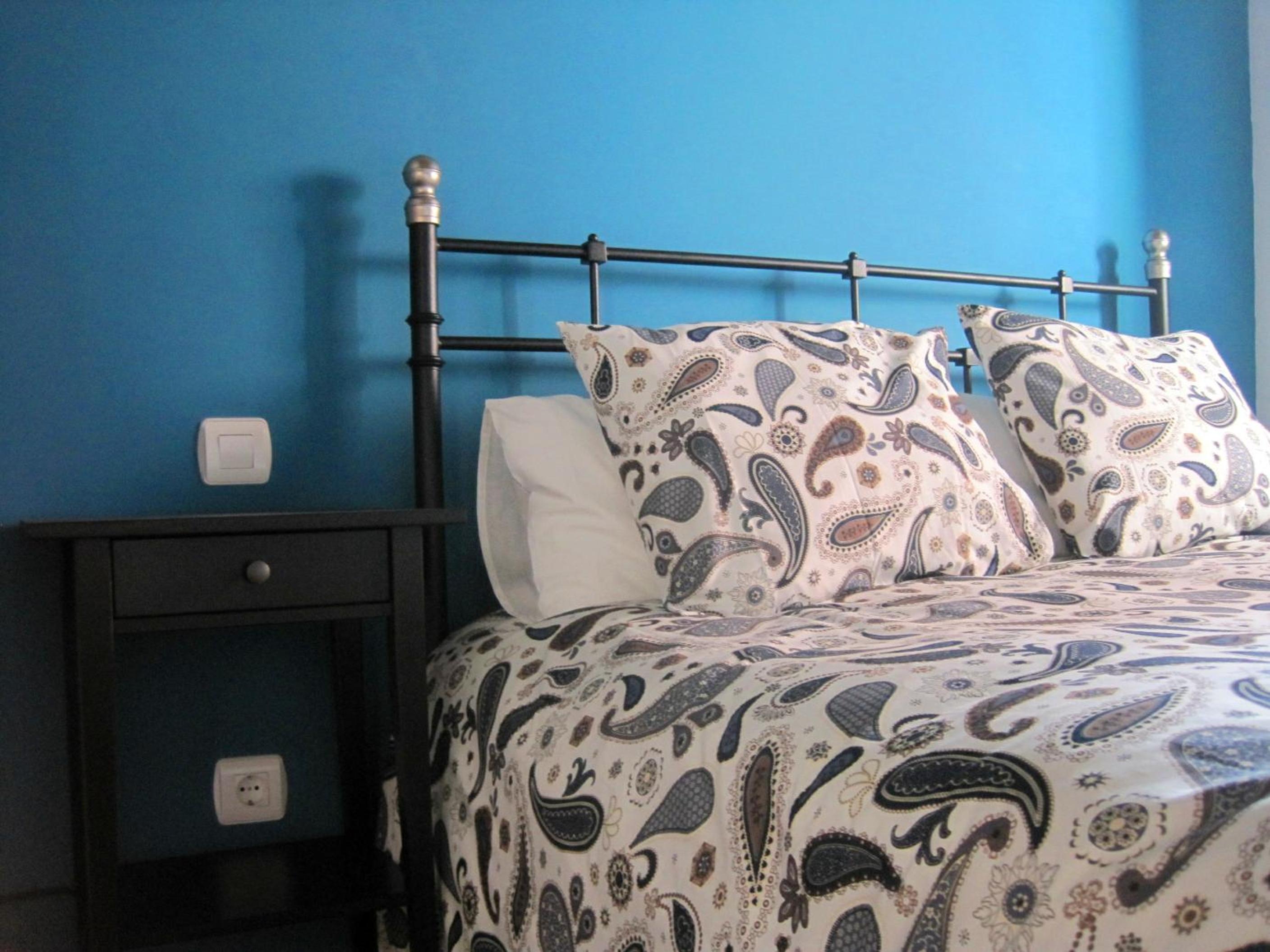 Two-Bedroom House - Photo 31