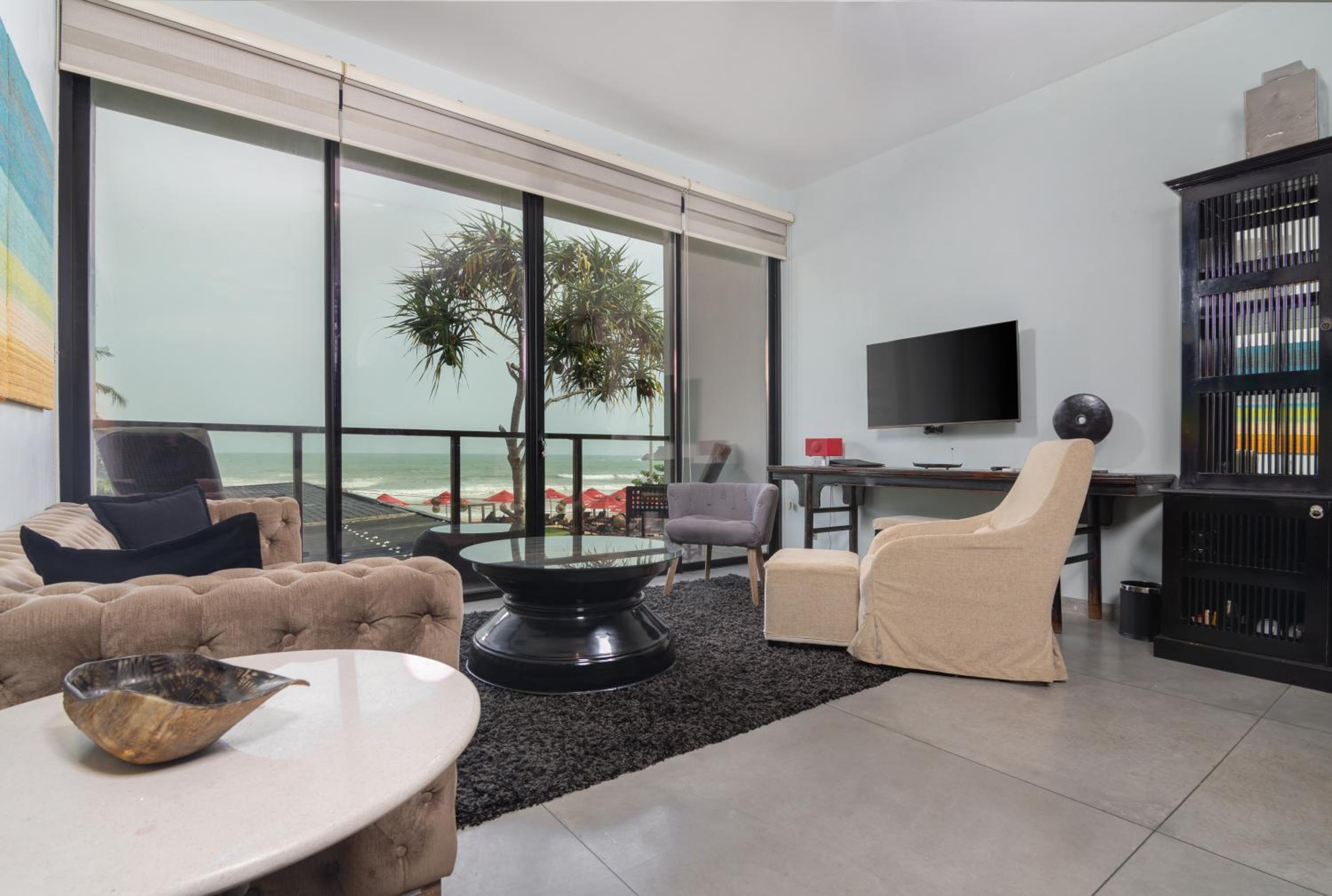 Executive Suite photo 2