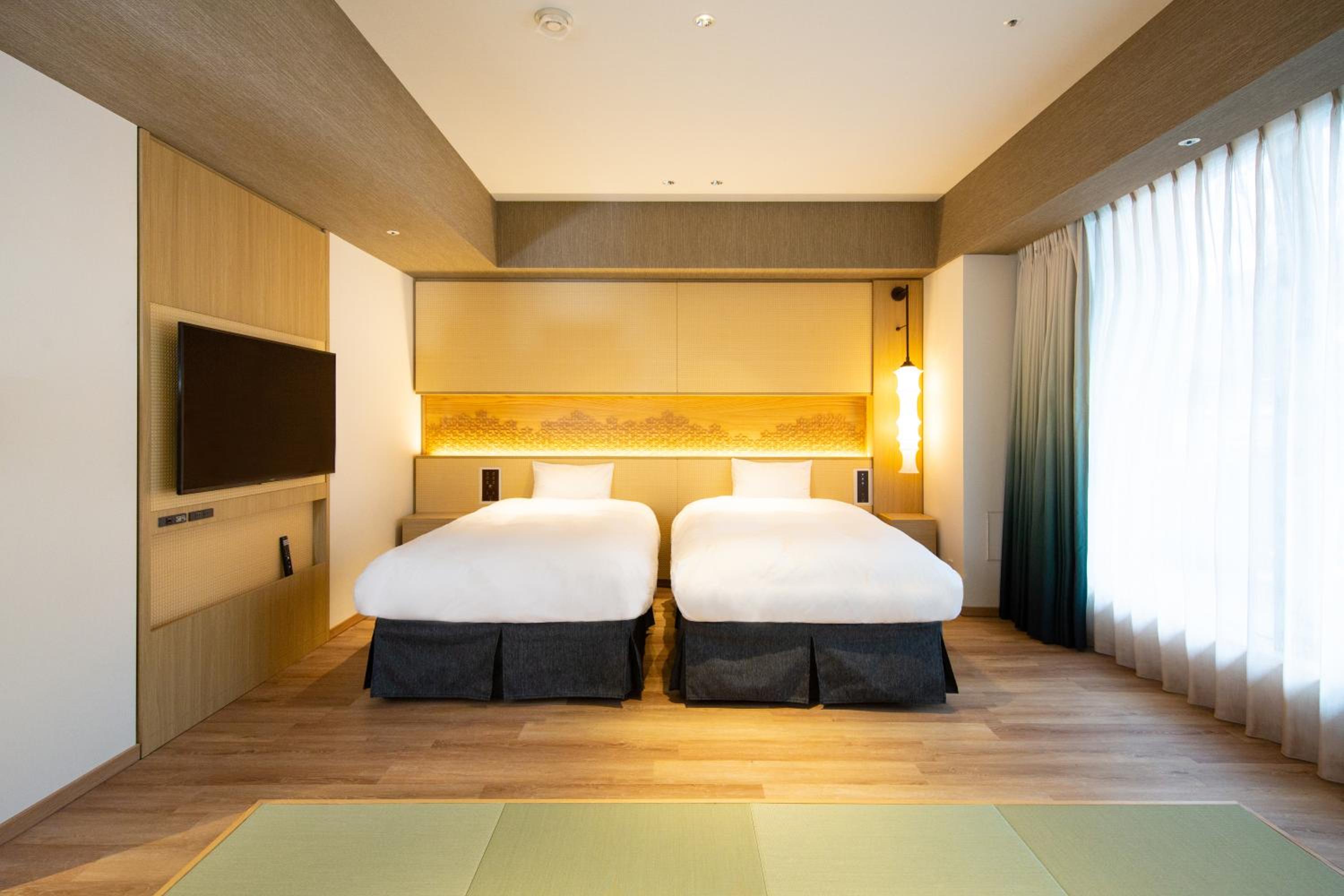 【Summer Limited Buffet Plan】SORA KAN Premium Standard Room with Tatami Area with Mountain View (36㎡) (Only Shower Room) - The Number of Beds Depends on the Number of Guests. Restaurant is in a Different Building.