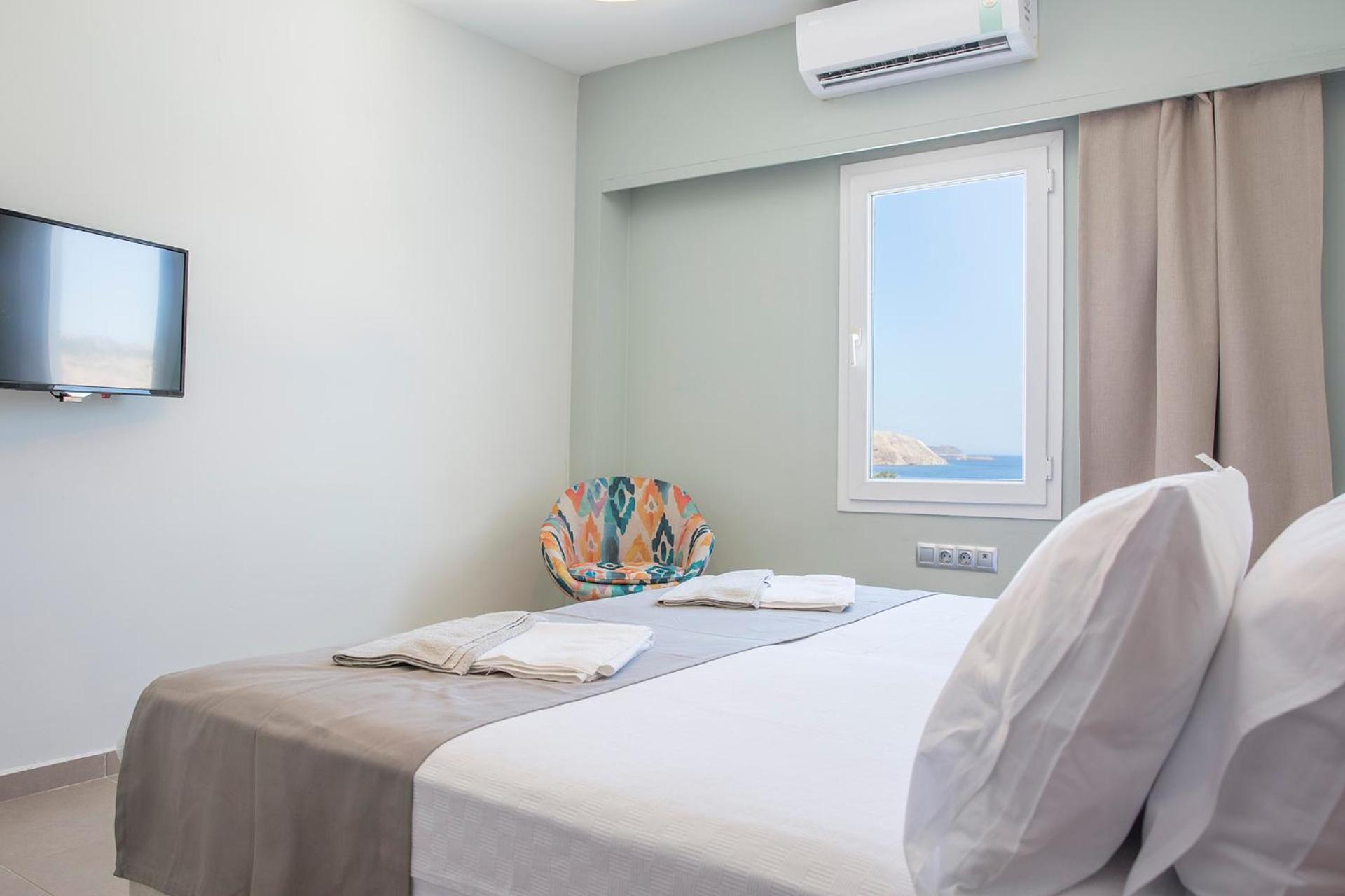 Double Room with Sea View - Photo 4