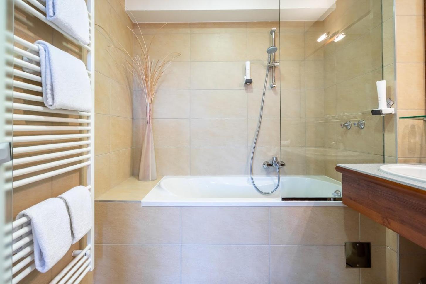 Superior Double Room - Photo 2