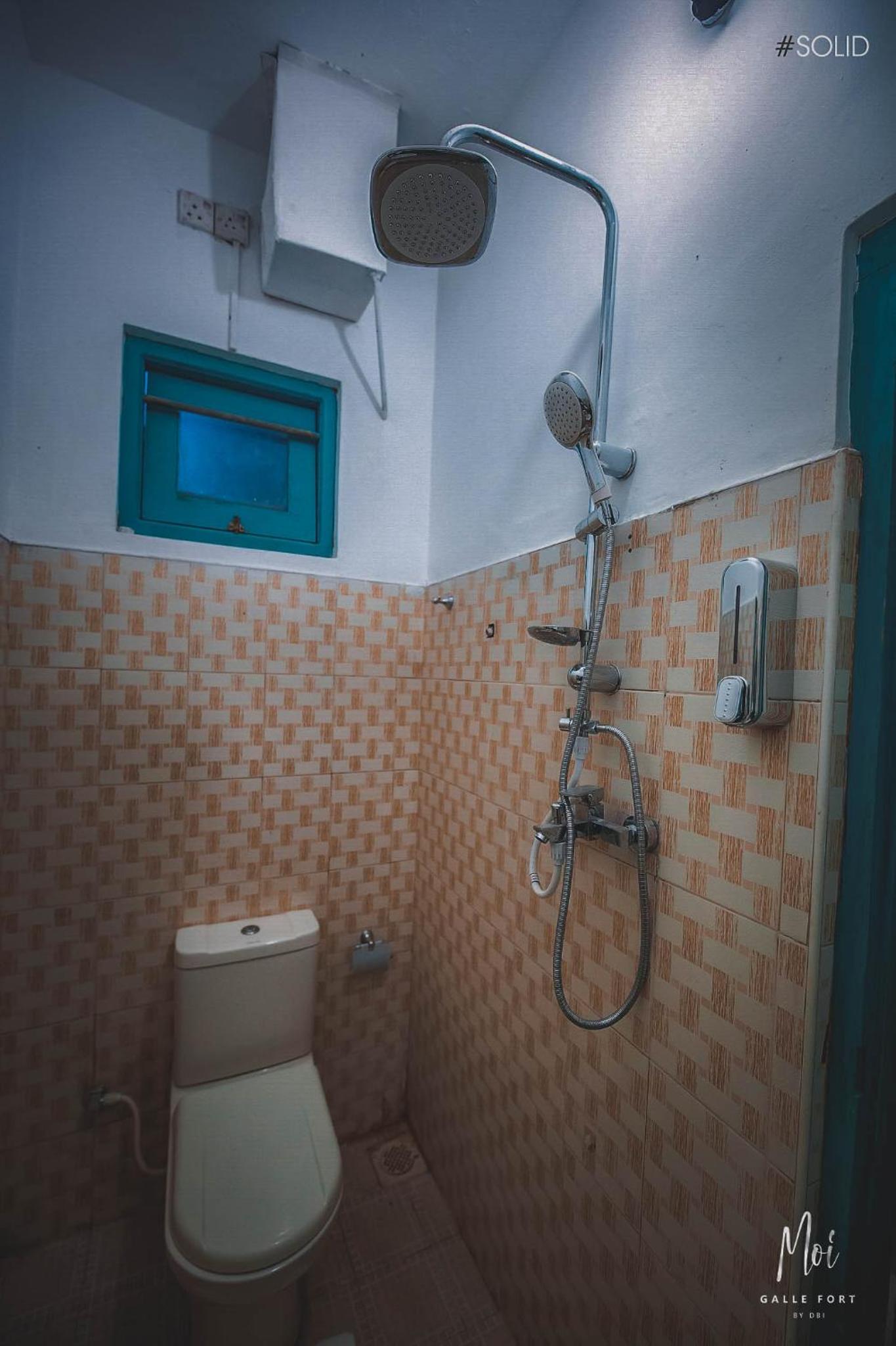 Moi Mixed 6 Bed Dormitory 