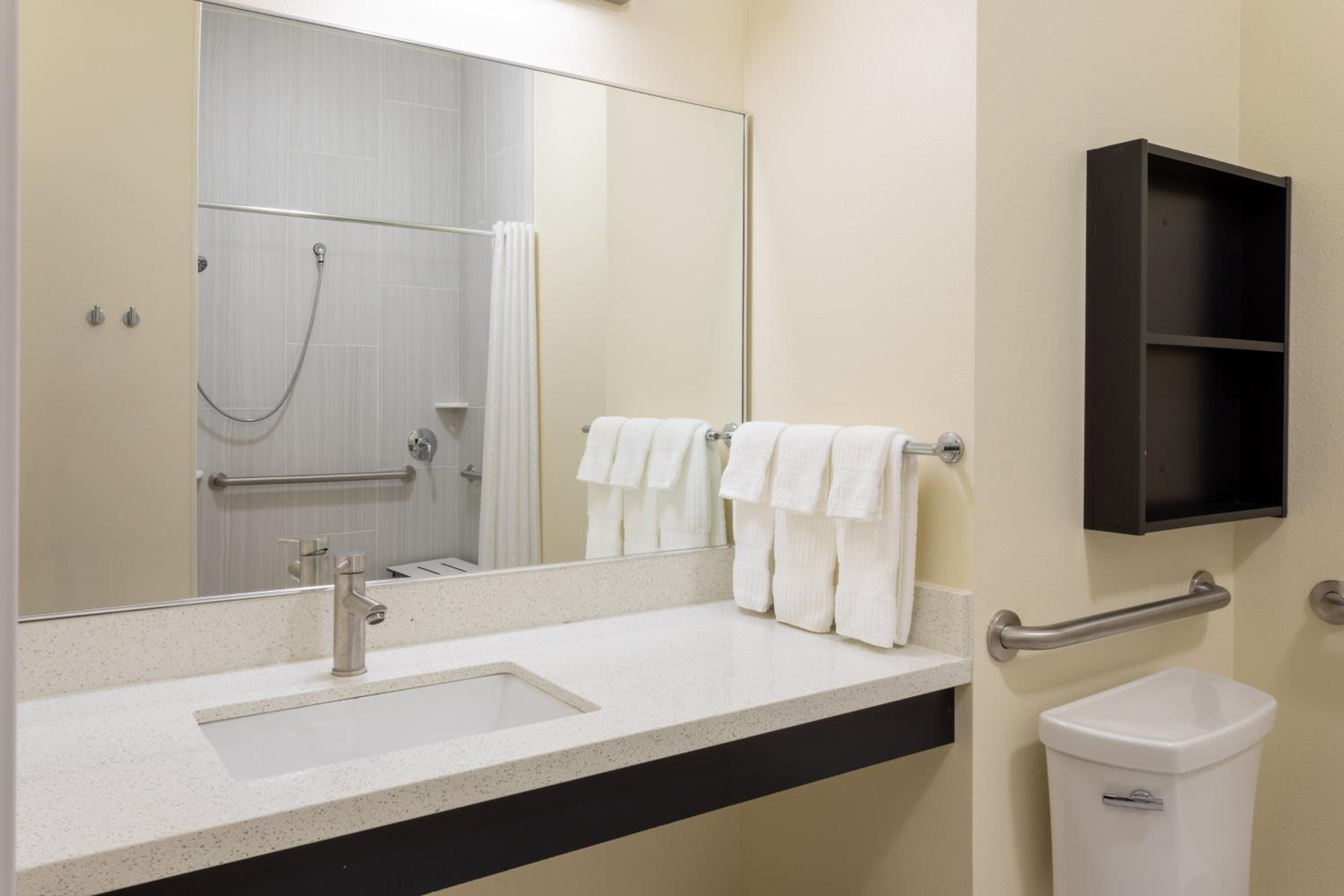 King Studio Suite