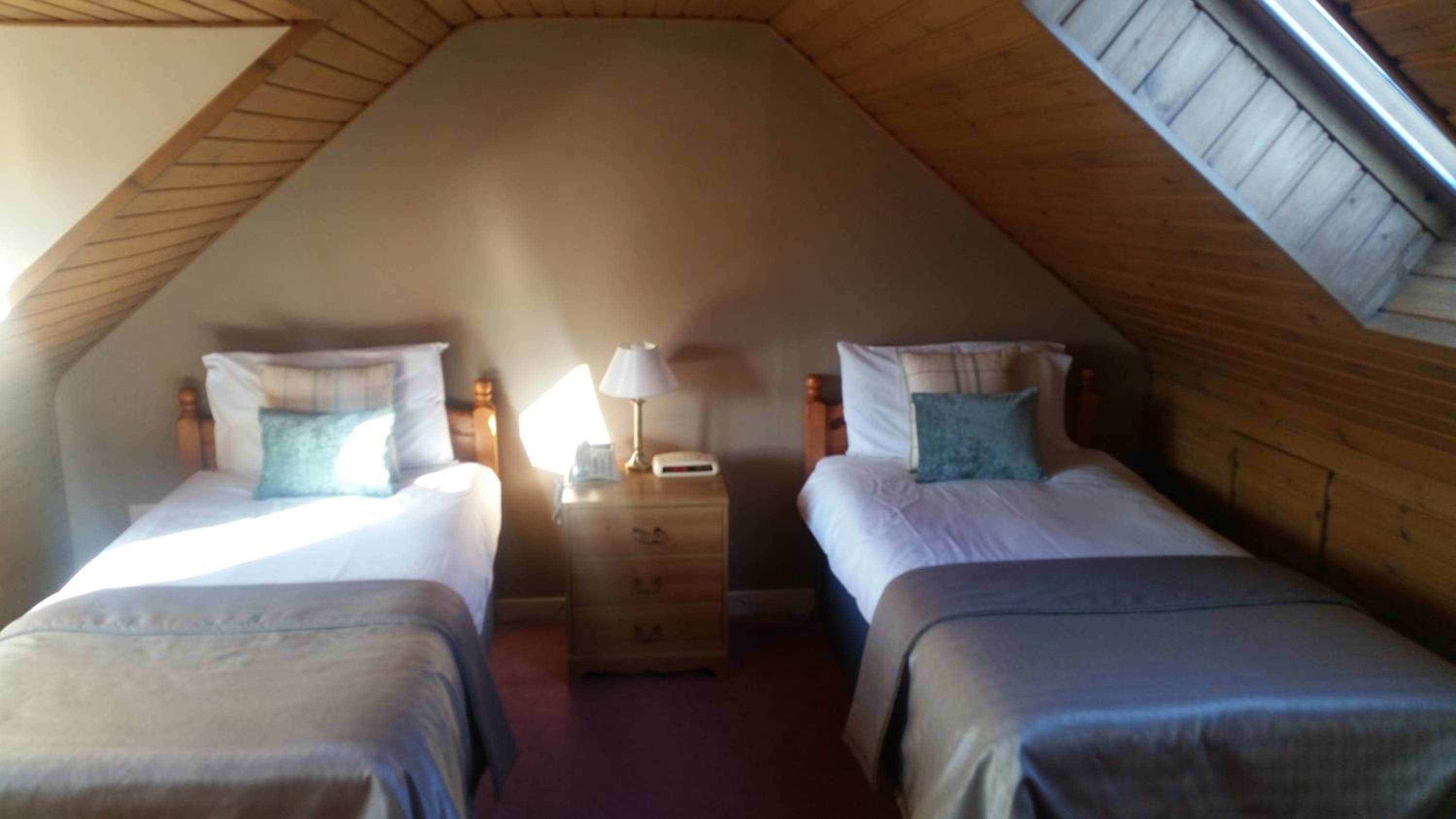 Twin Room with Shared Bathroom photo 1