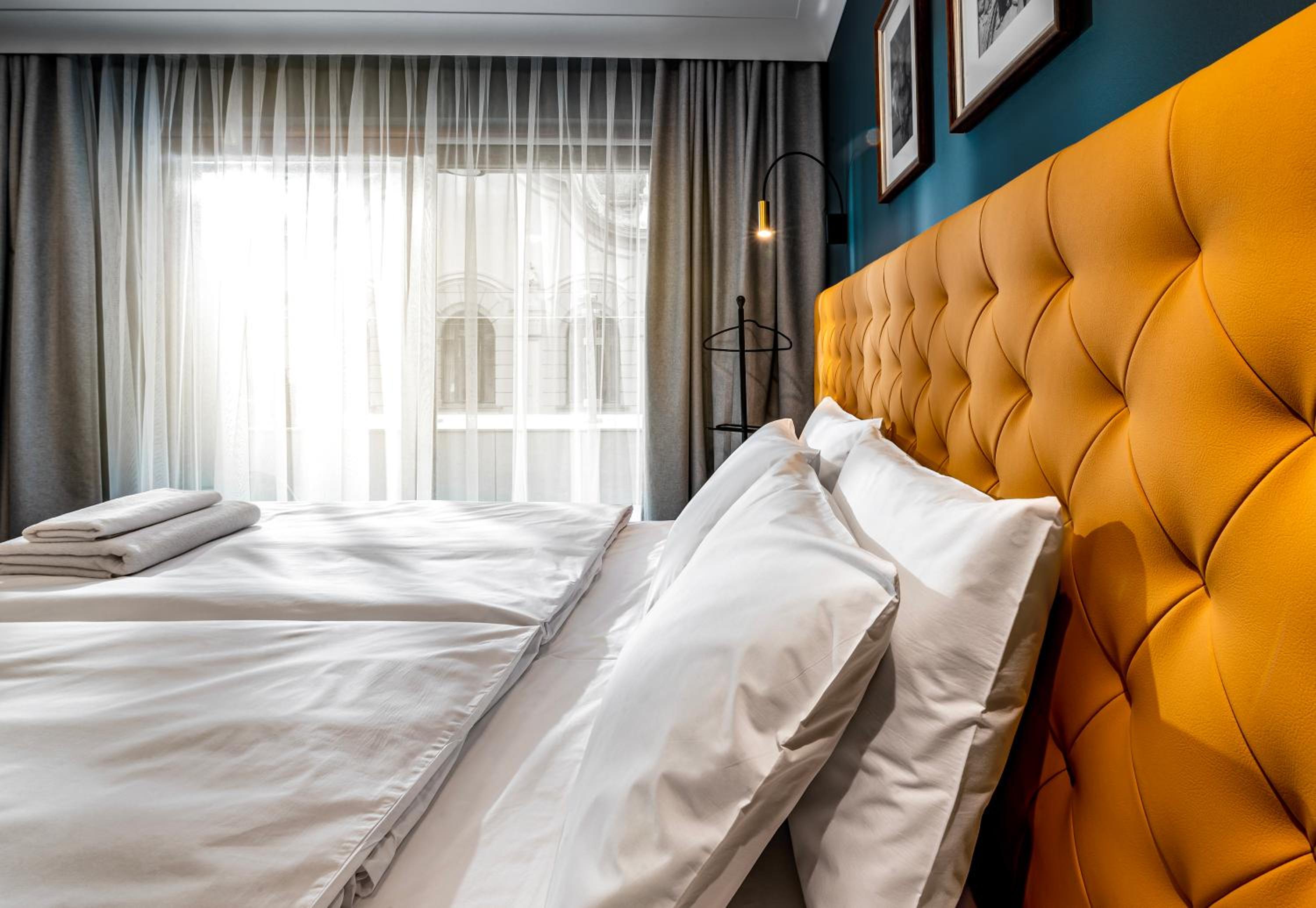 Deluxe Double or Twin Room - Photo 3