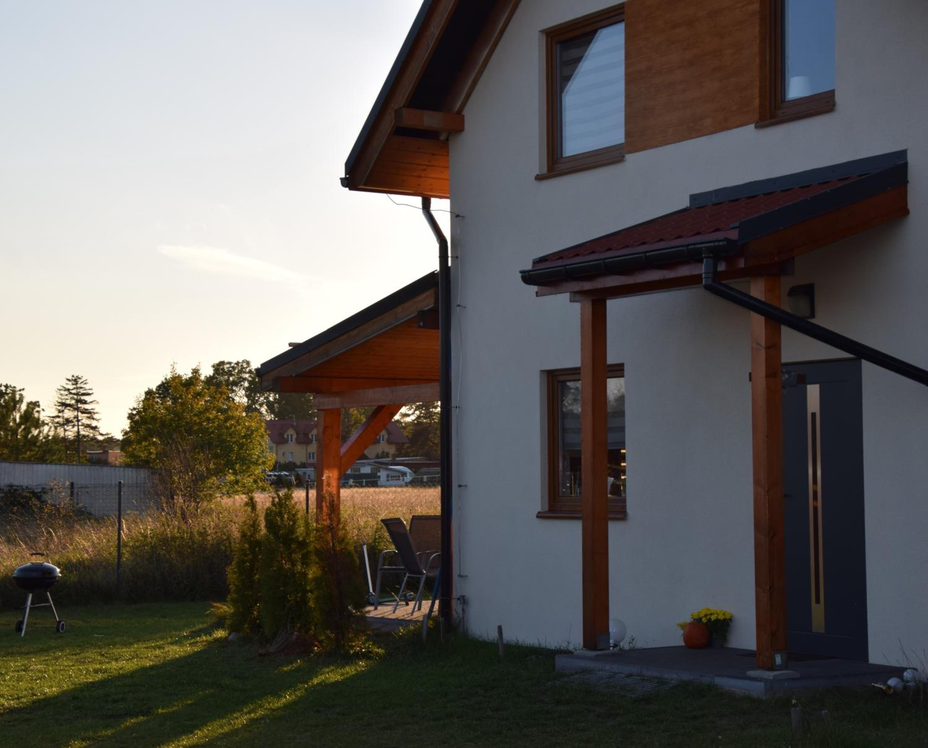 Three-Bedroom House photo 1