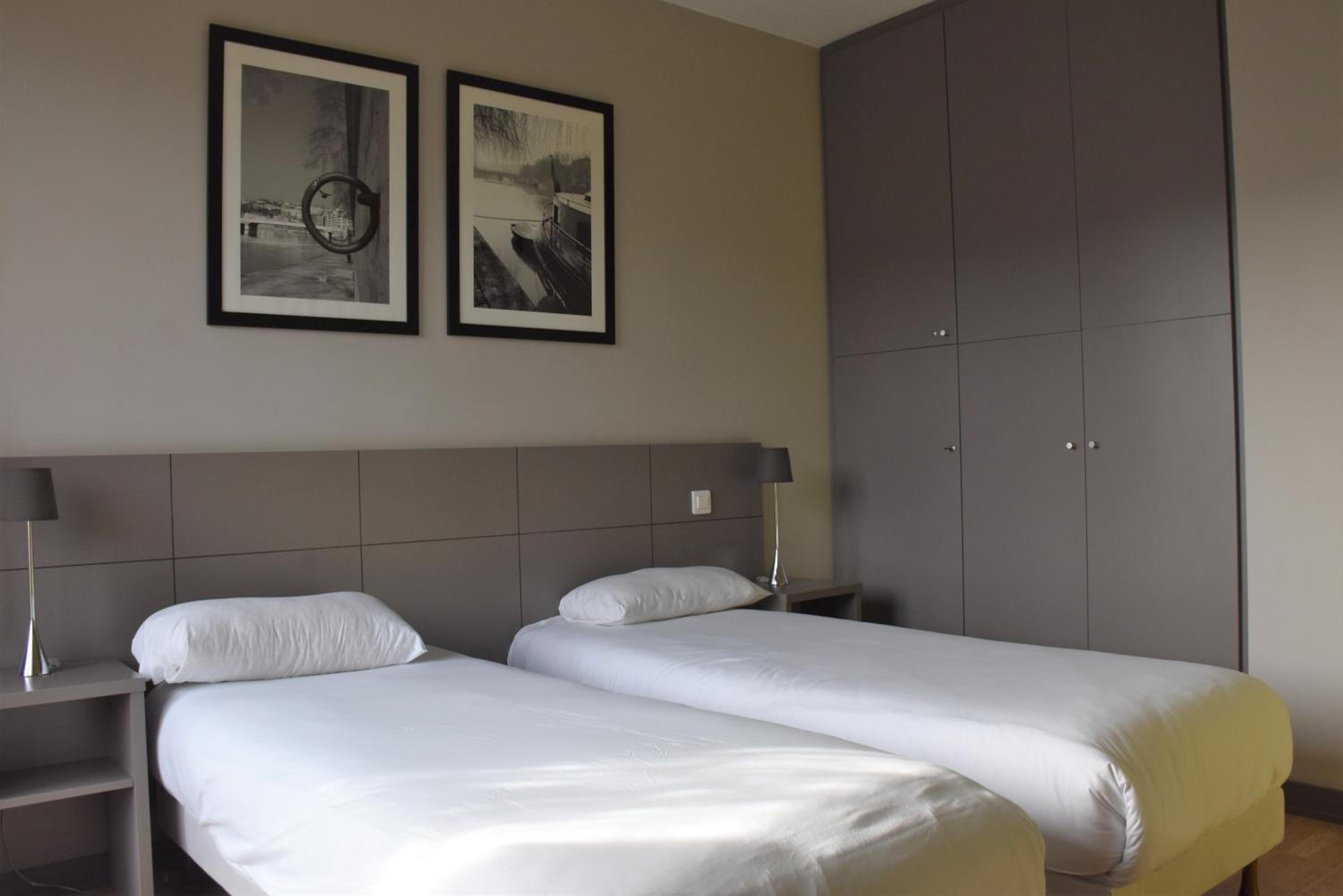 Twin Room - Photo 5