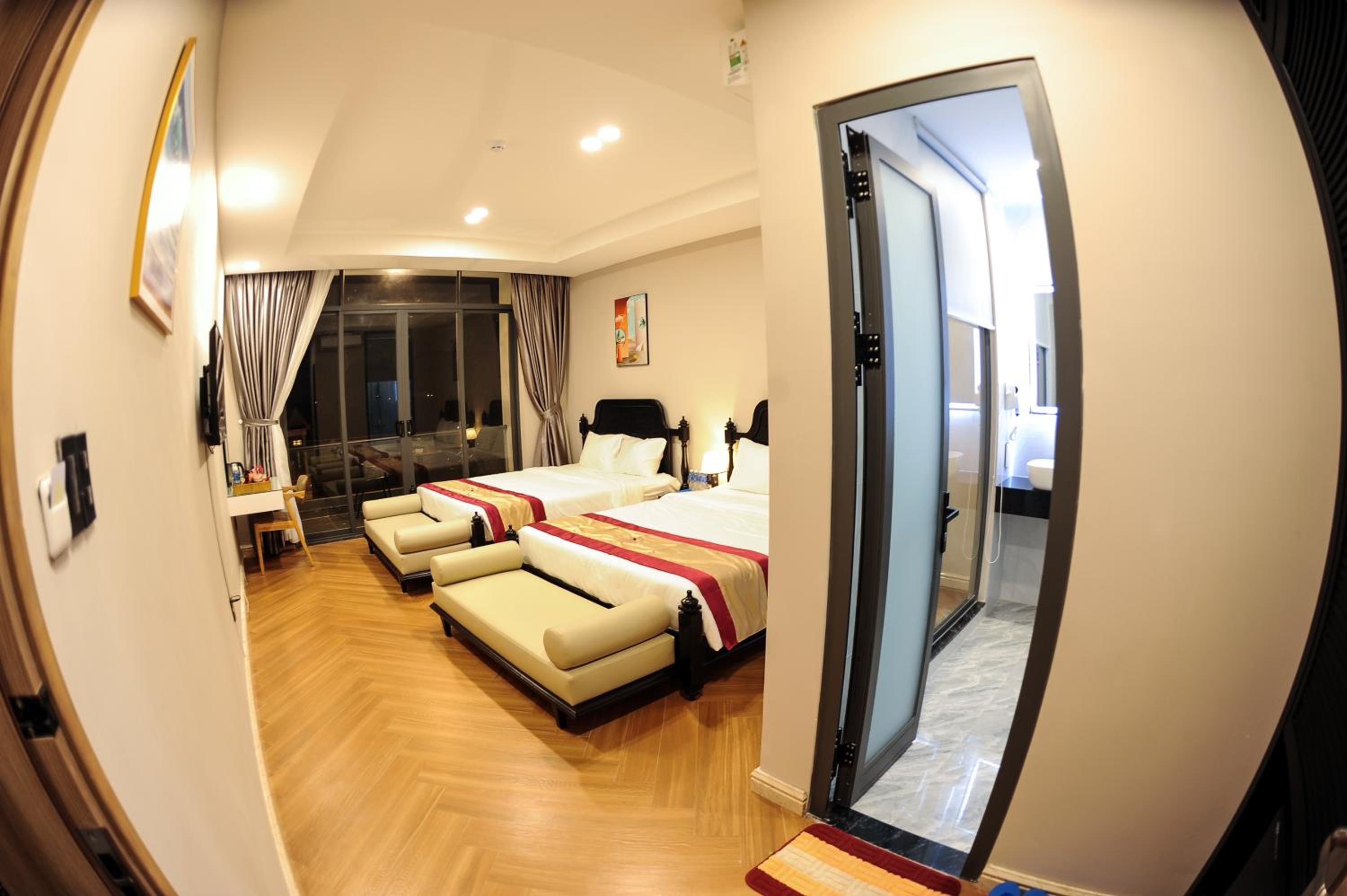 Quadruple Room - Photo 16