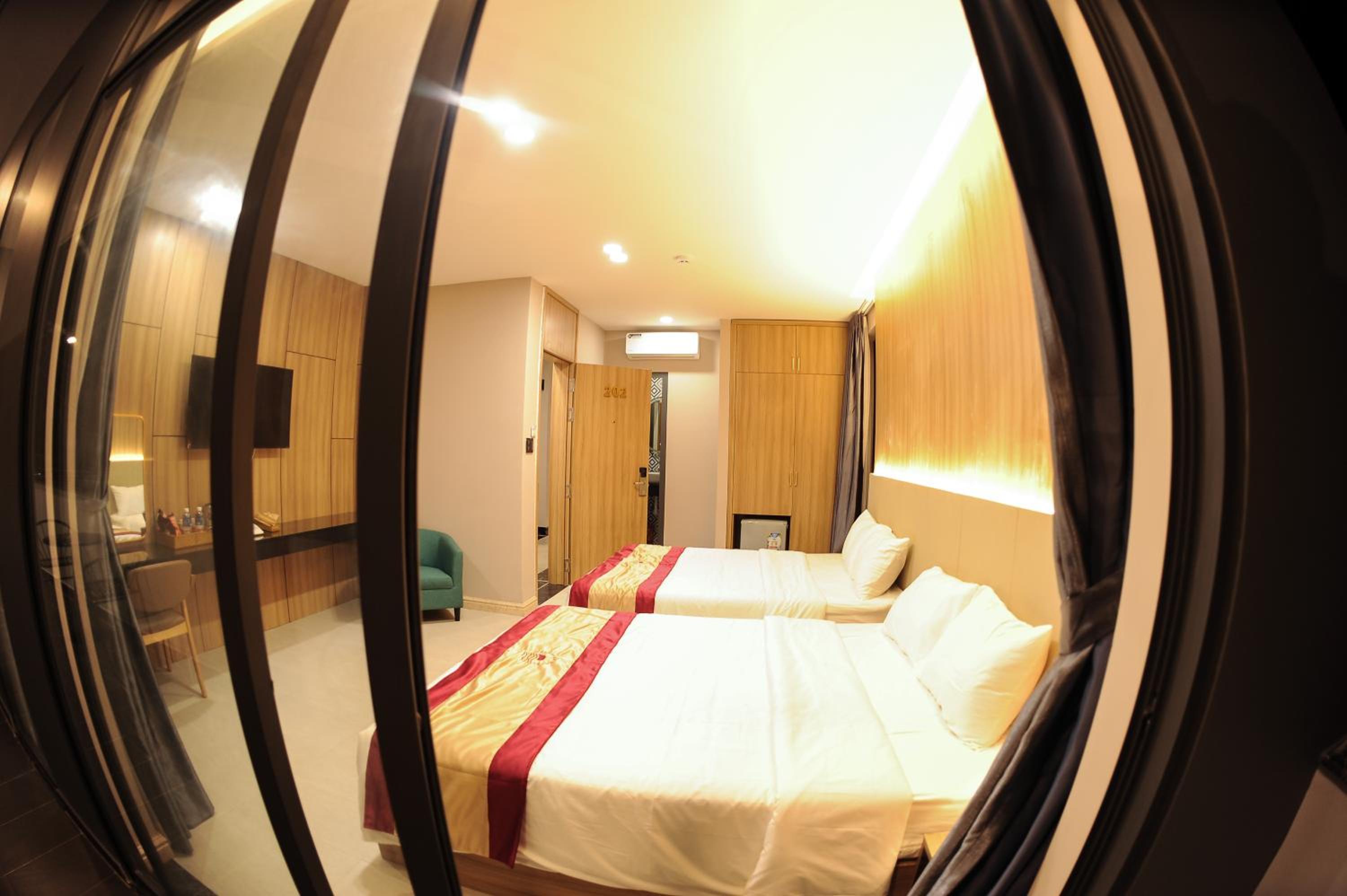 Quadruple Room - Photo 15
