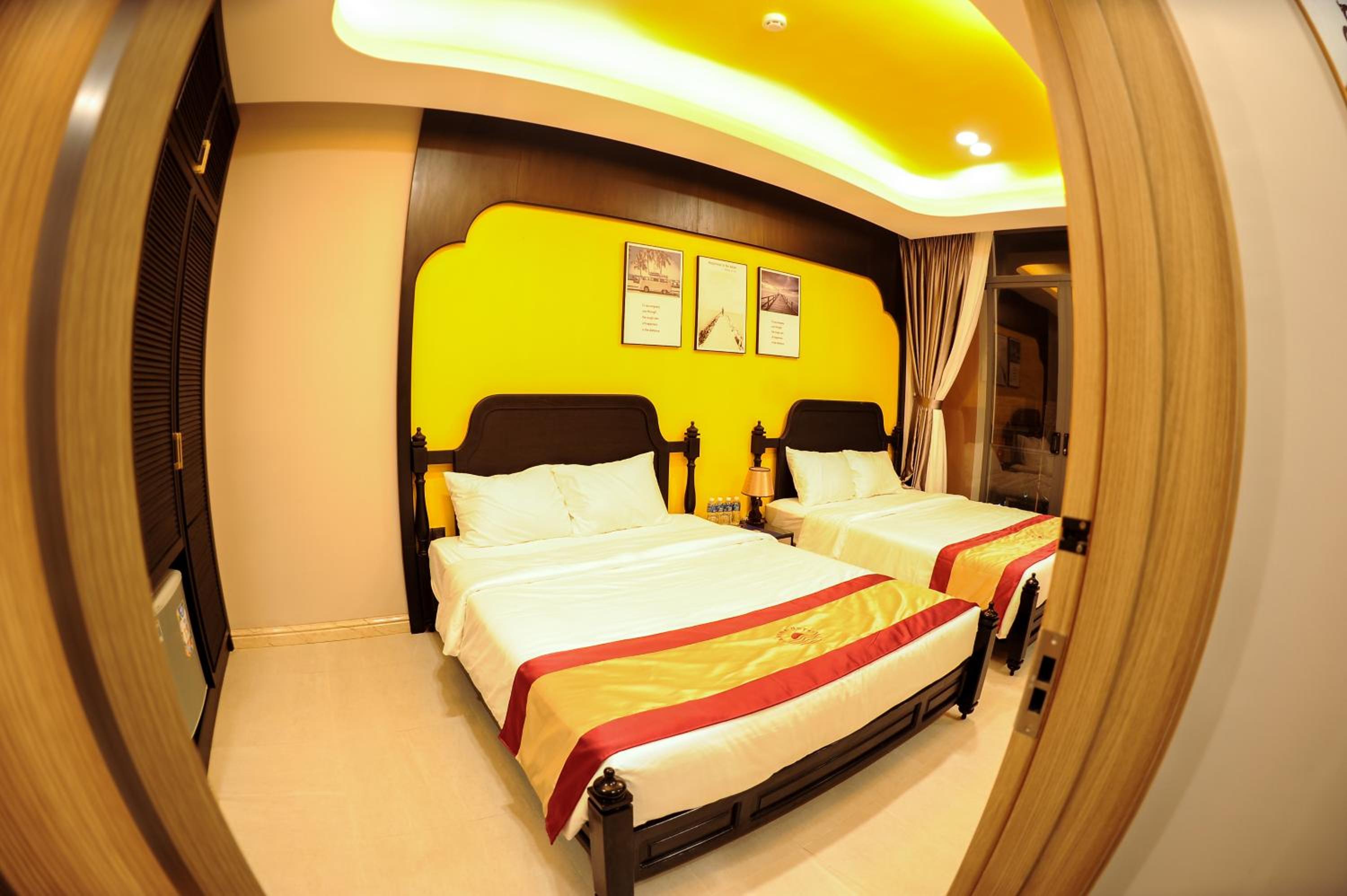 Quadruple Room - Photo 8