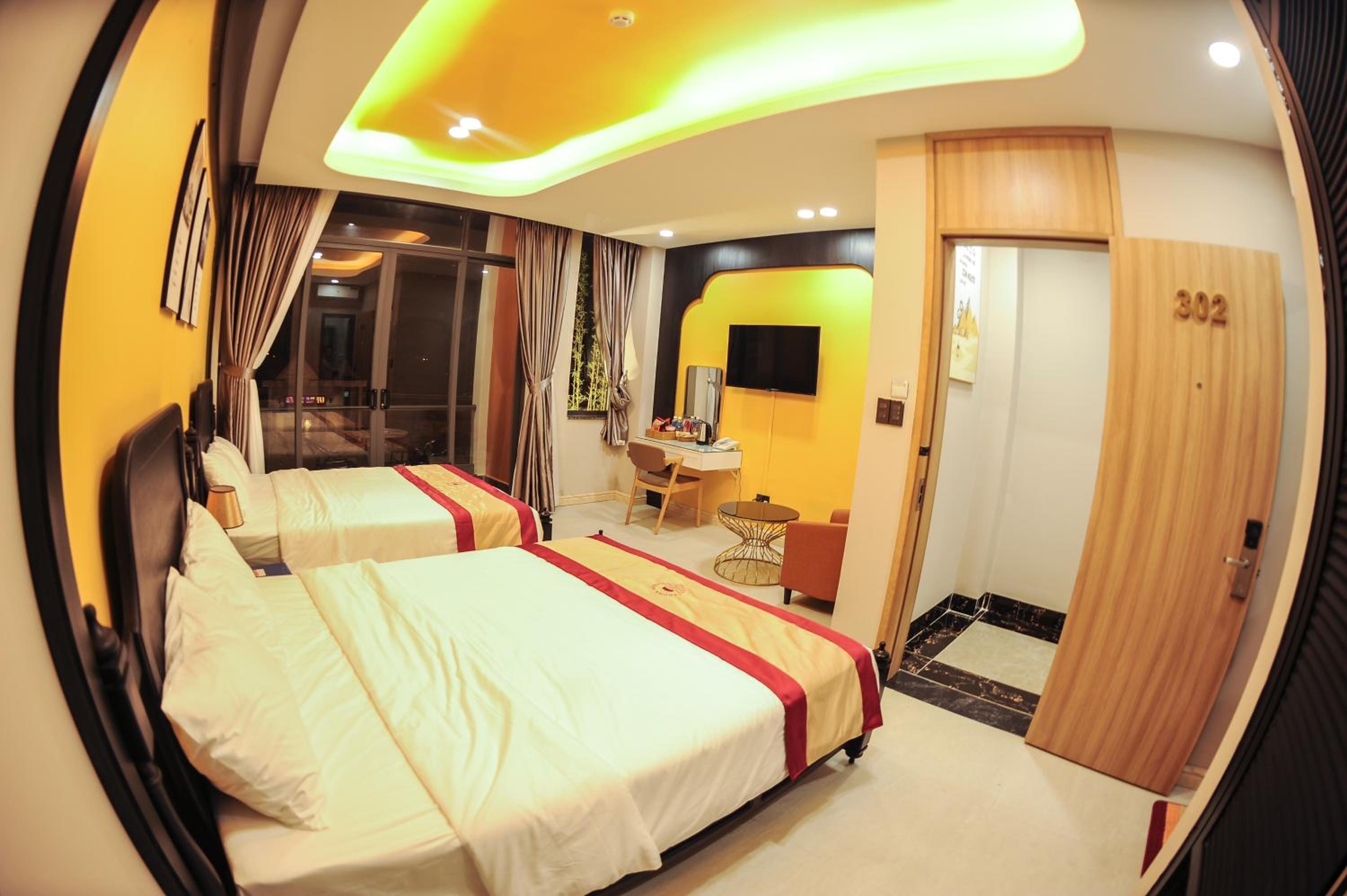 Quadruple Room - Photo 9