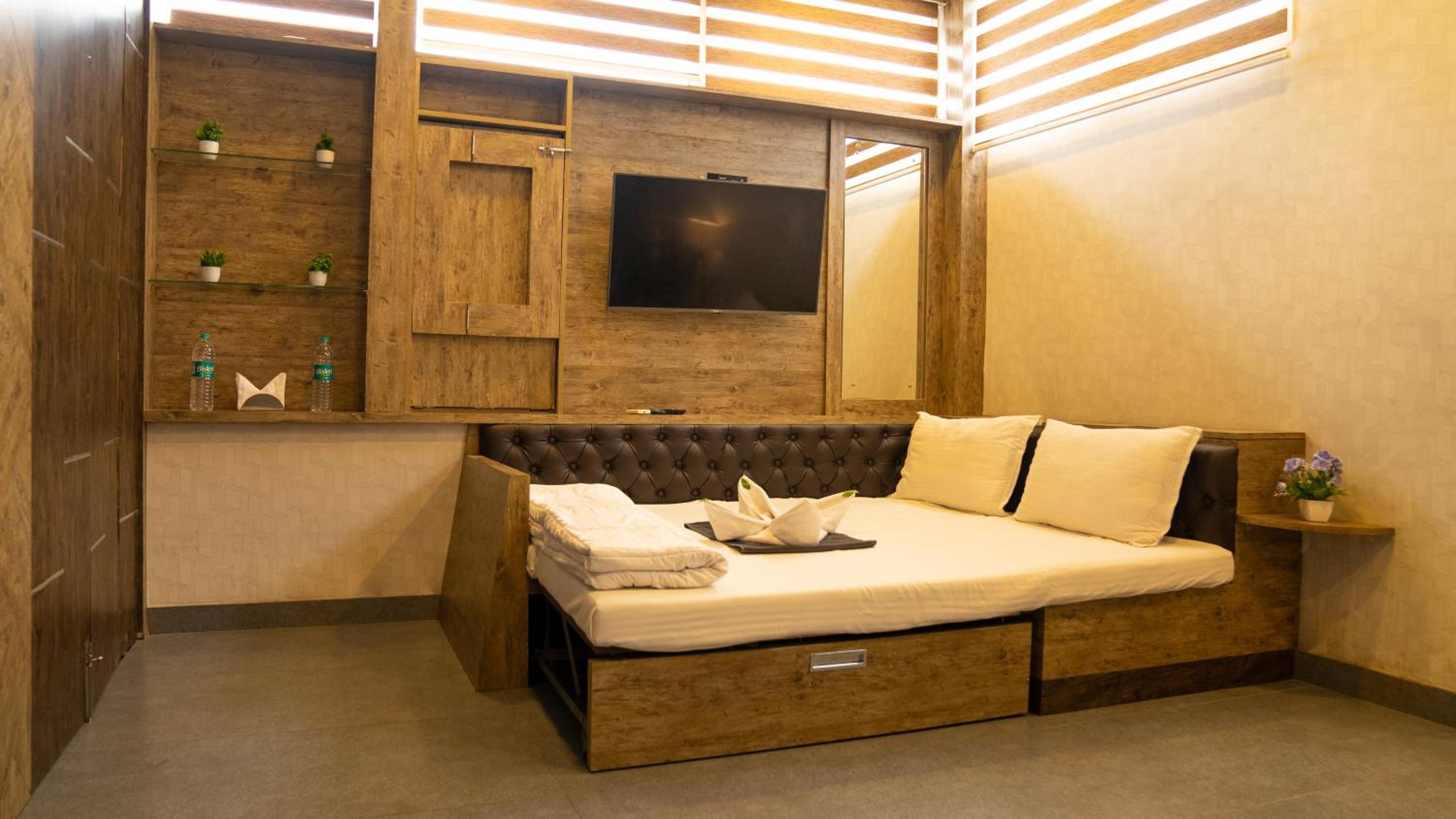 Economy Quadruple Room - Photo 4