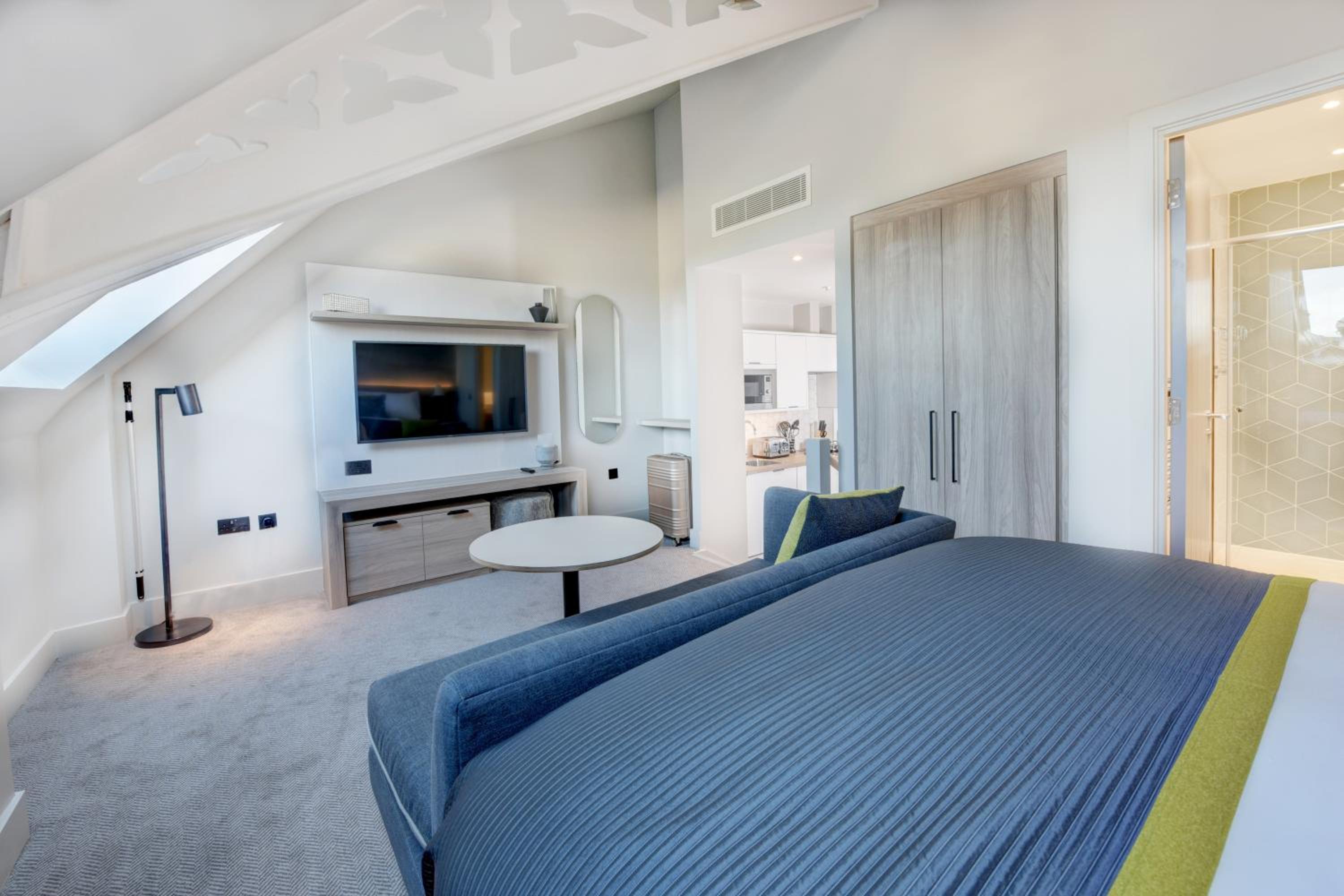 Studio Suite - Photo 4