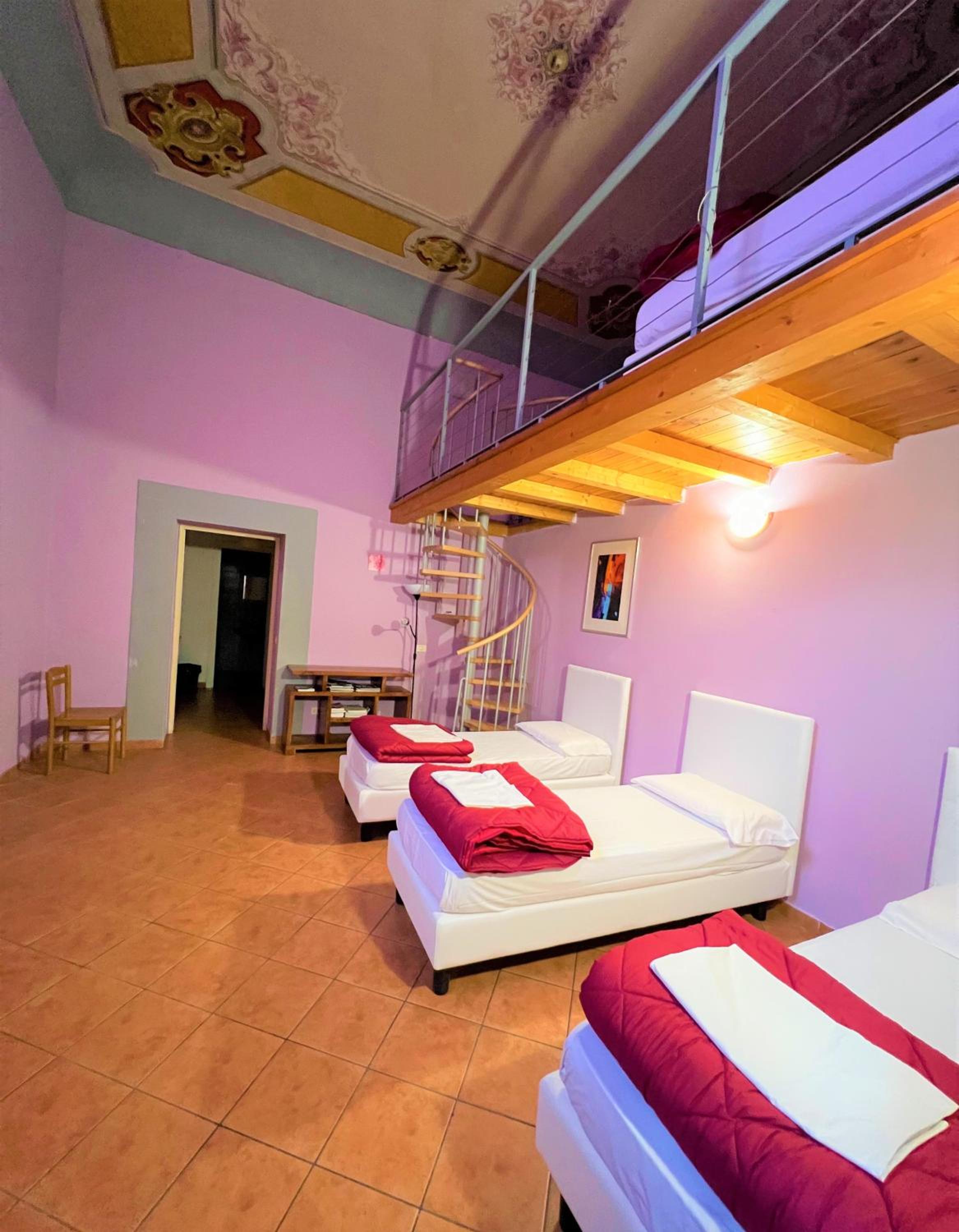 Bed in 6-Bed Female Dormitory Room photo 1