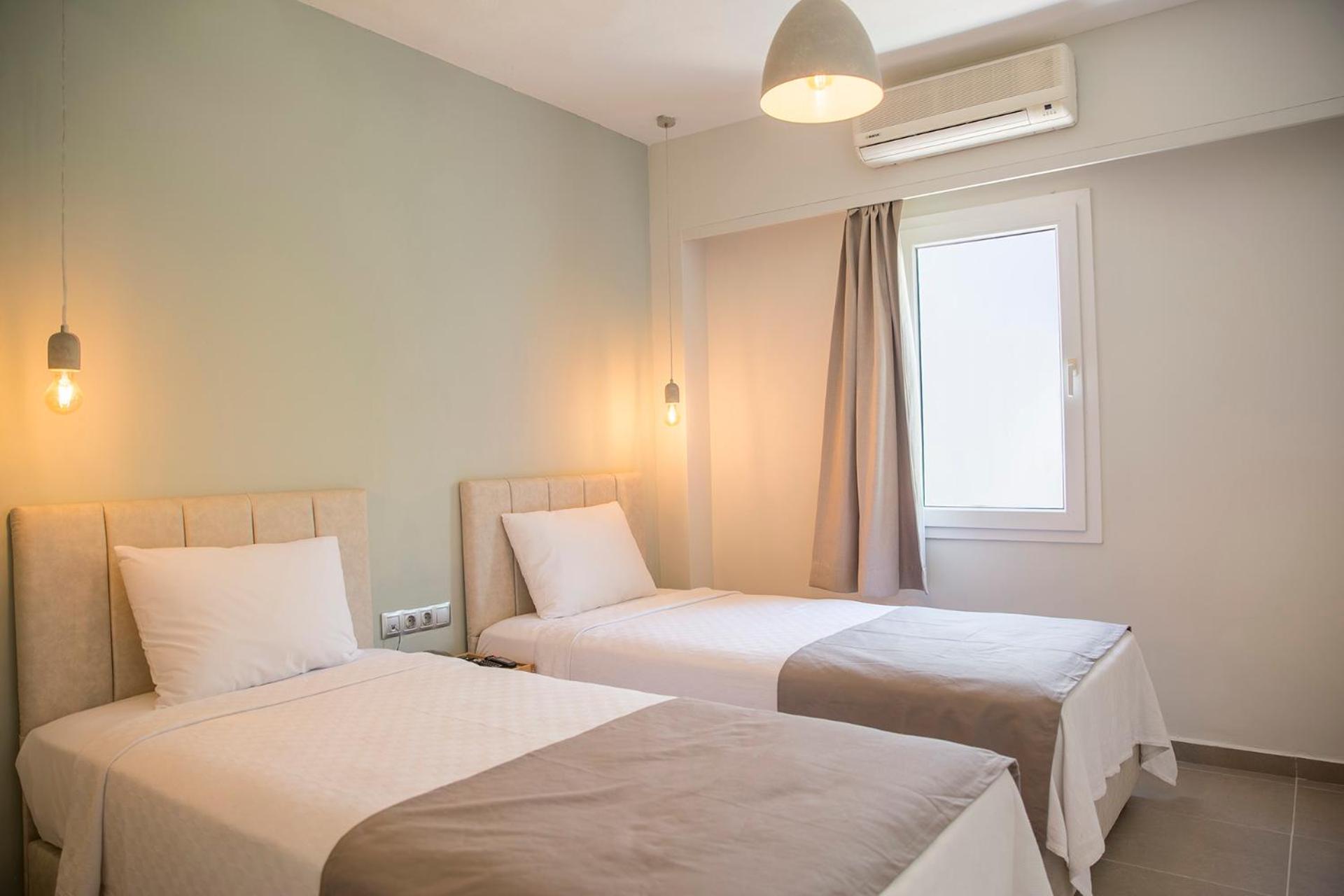 Superior Triple Room with Sea View photo 2
