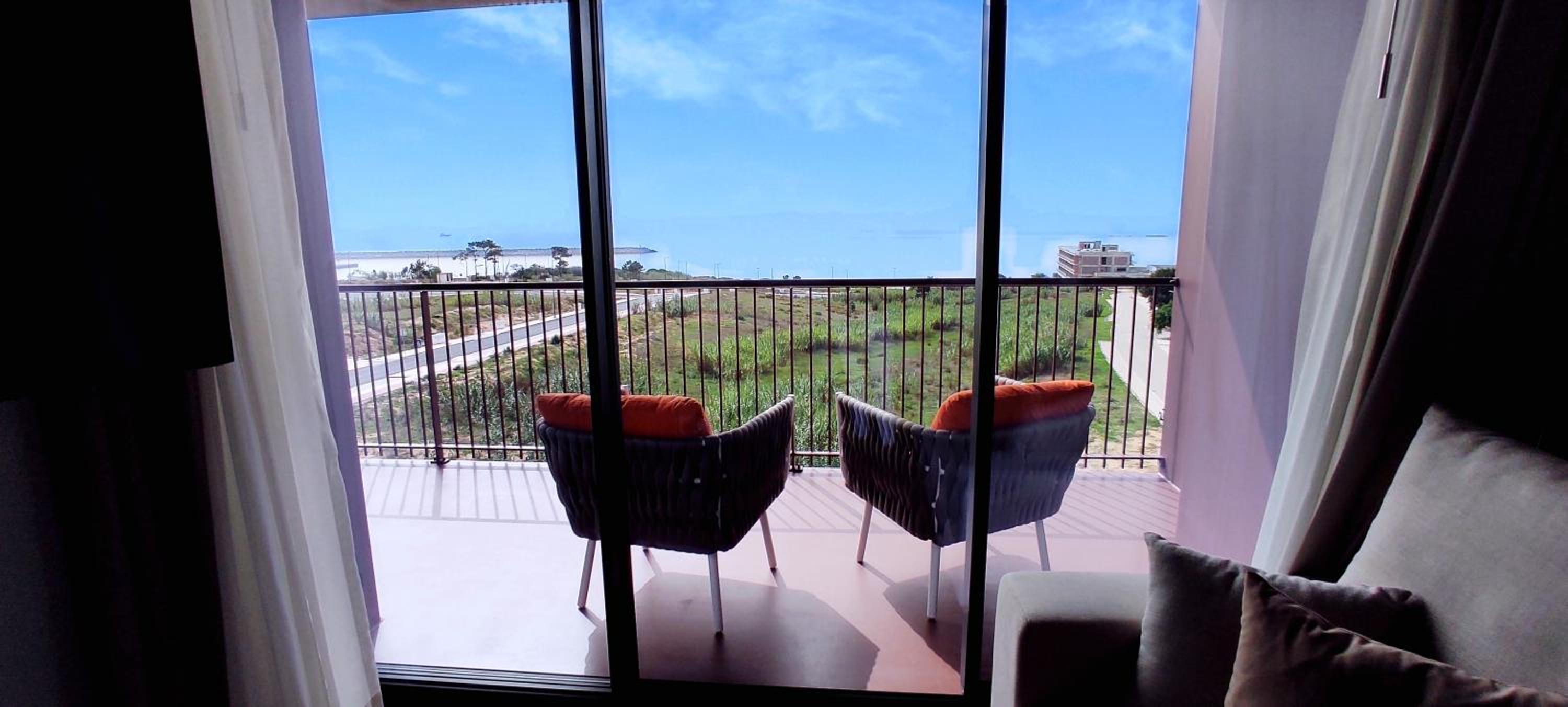 Suite with Sea View - Photo 4
