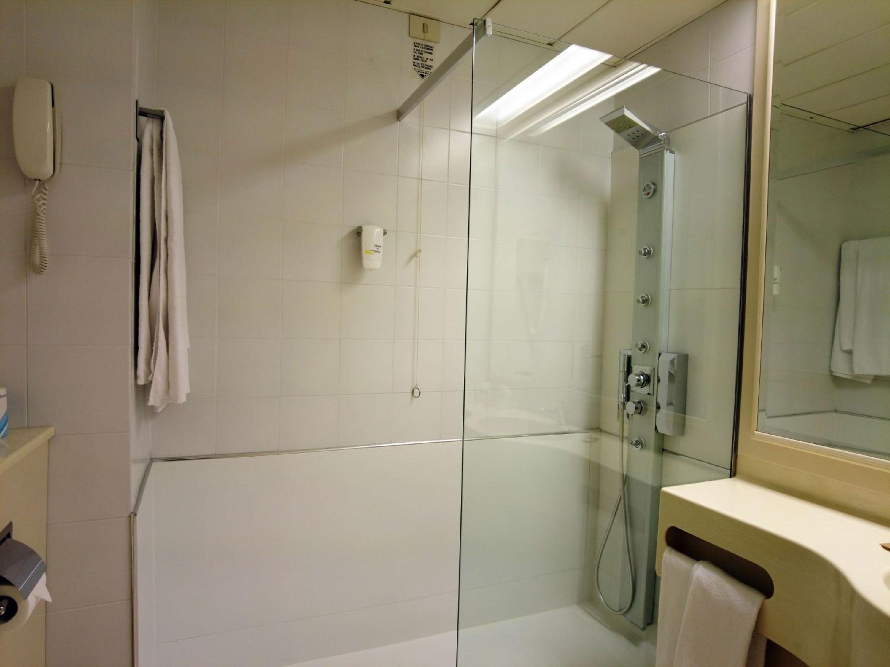 King Room Suite - Photo 16