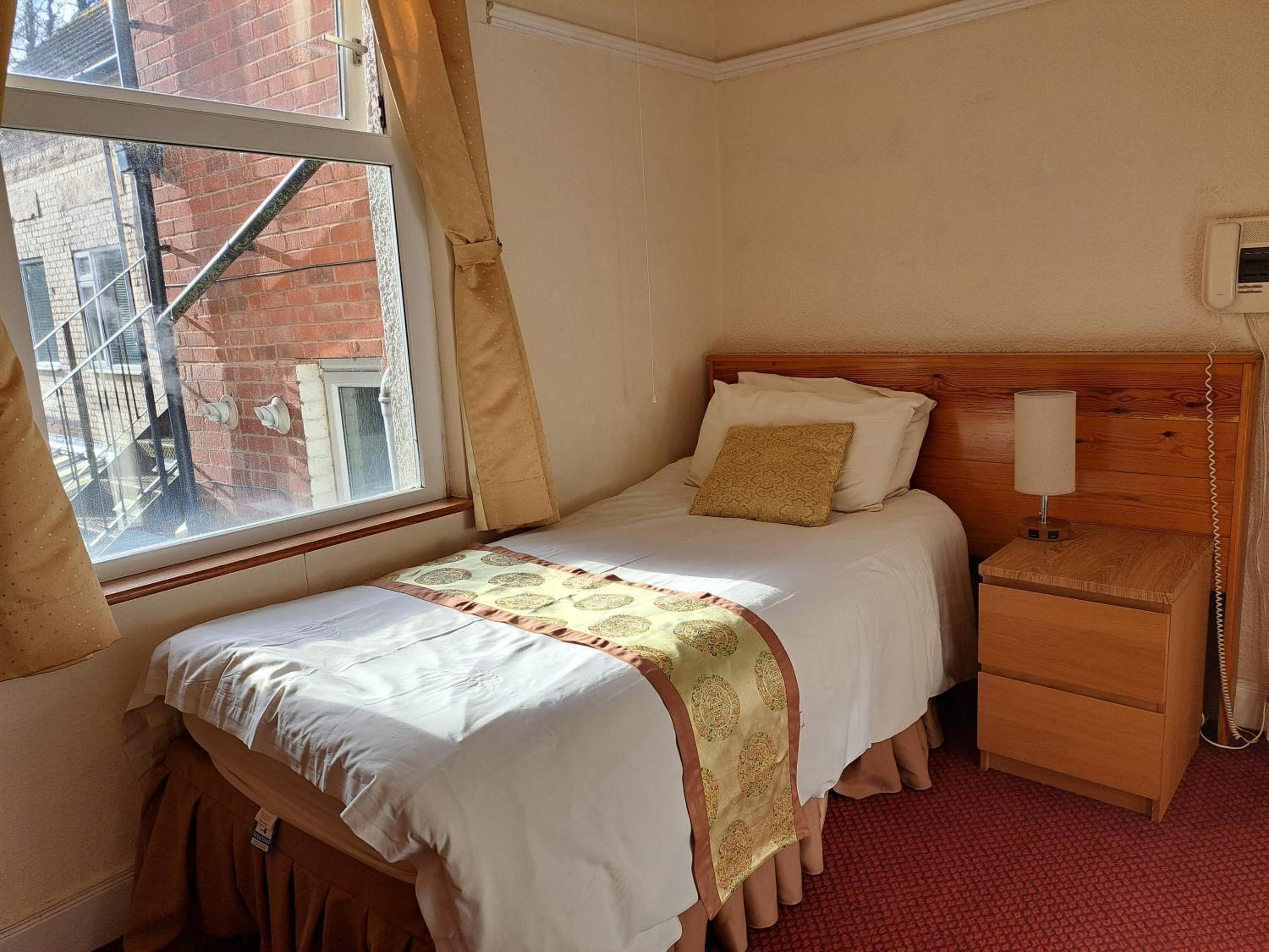 Single Room photo 1