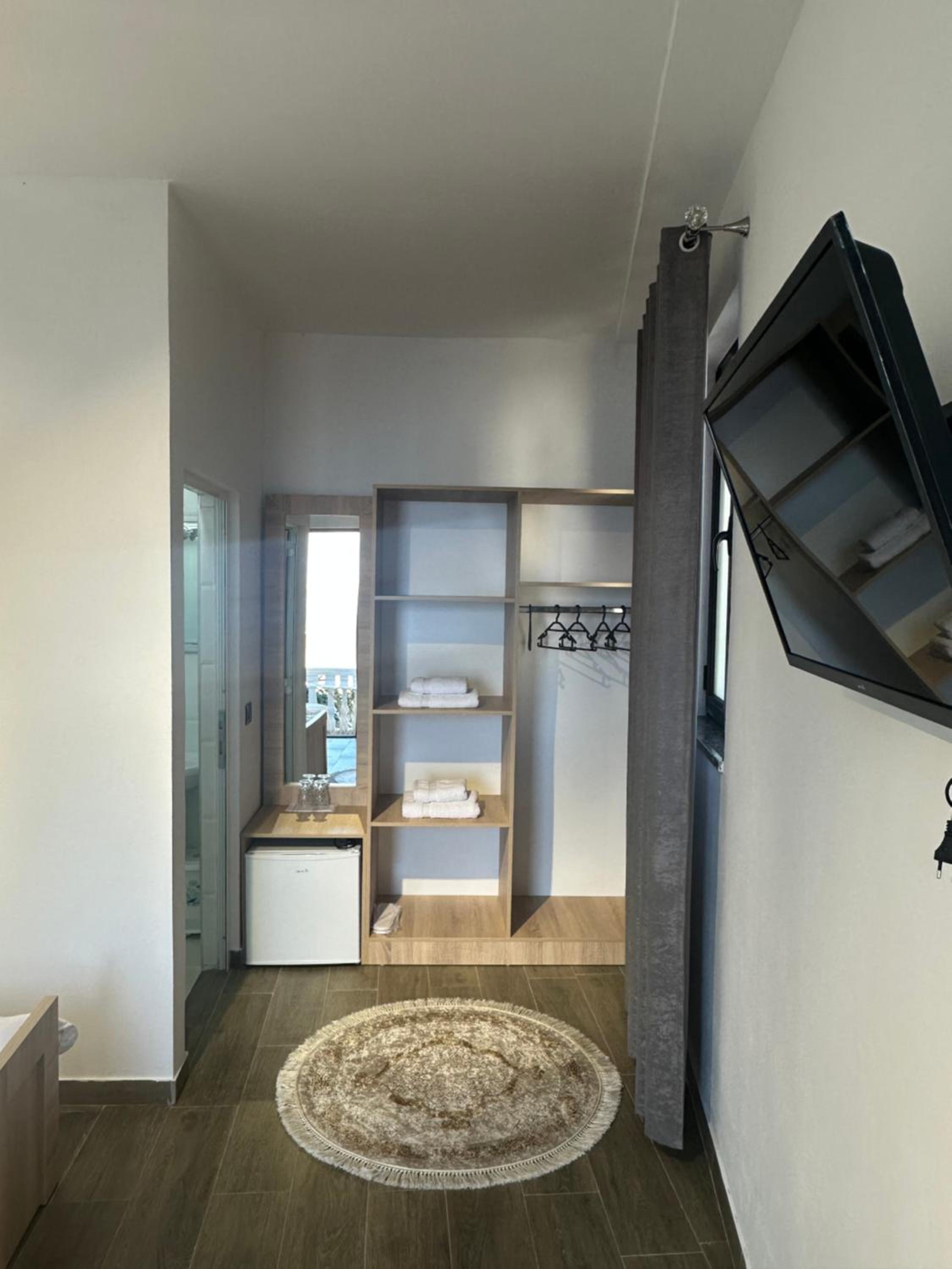 Budget Double Room photo 3