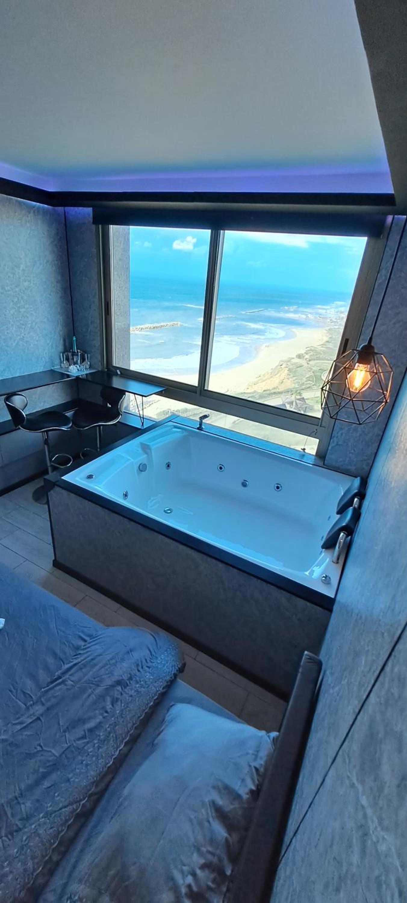 Apartment with Sea View - Photo 1