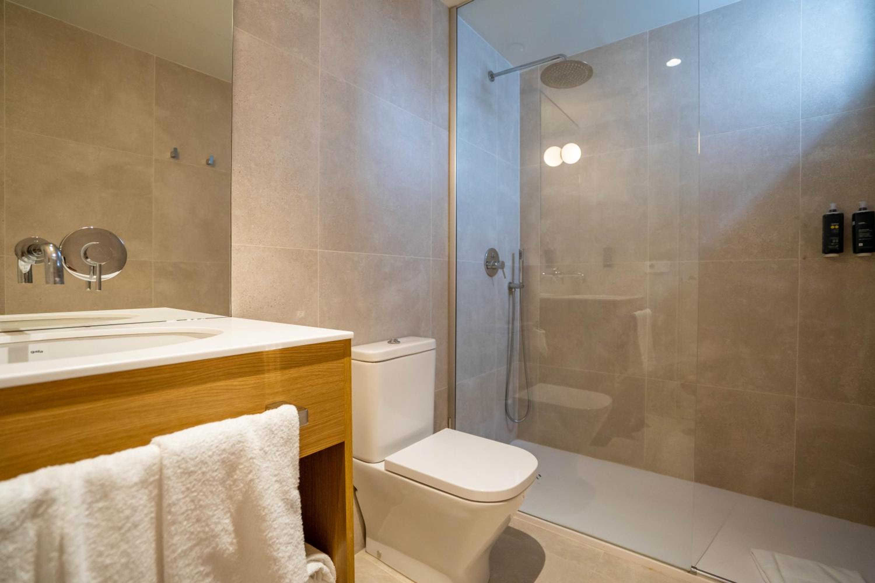 Double Room with Balcony photo 3