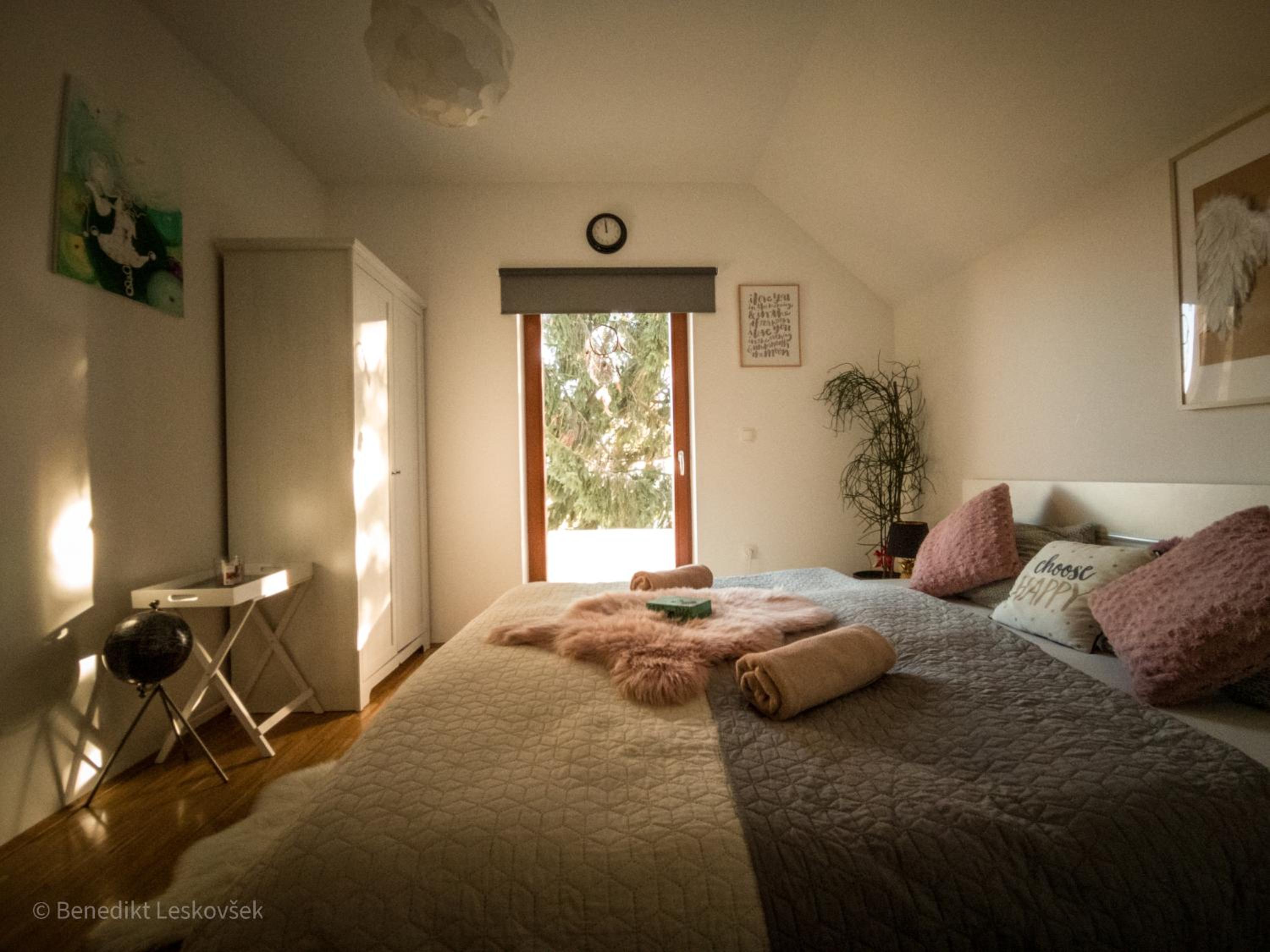 Two-Bedroom Apartment - Photo 2