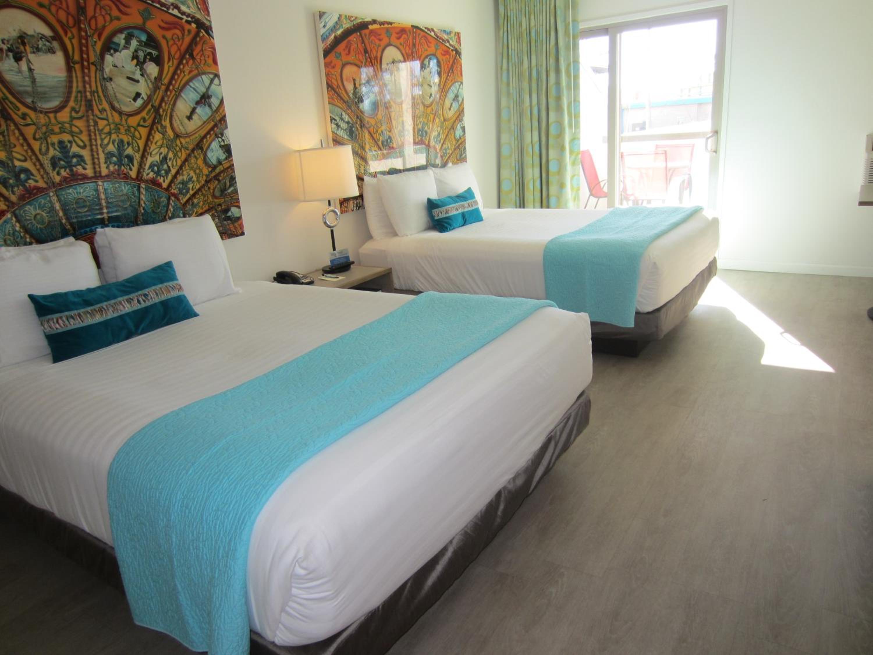 Queen Room with Two Queen Beds photo 1
