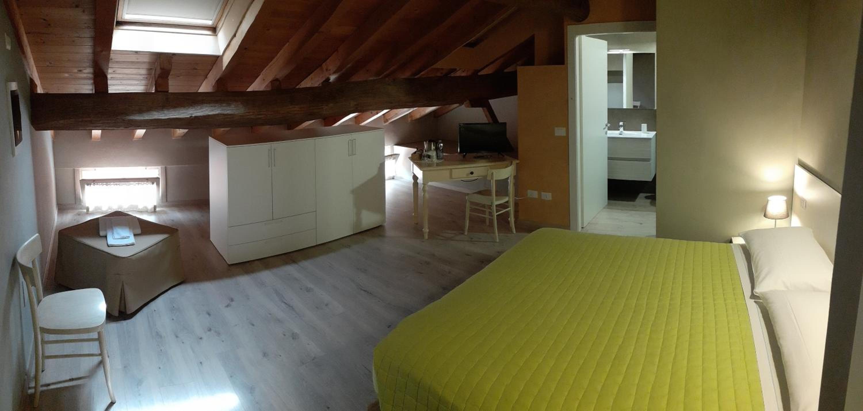 Double Room with Private Bathroom
