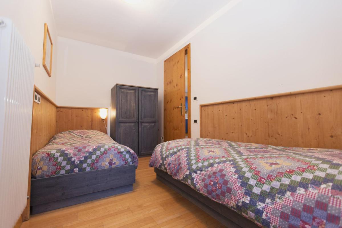 Two-Bedroom Apartment with Balcony photo 3