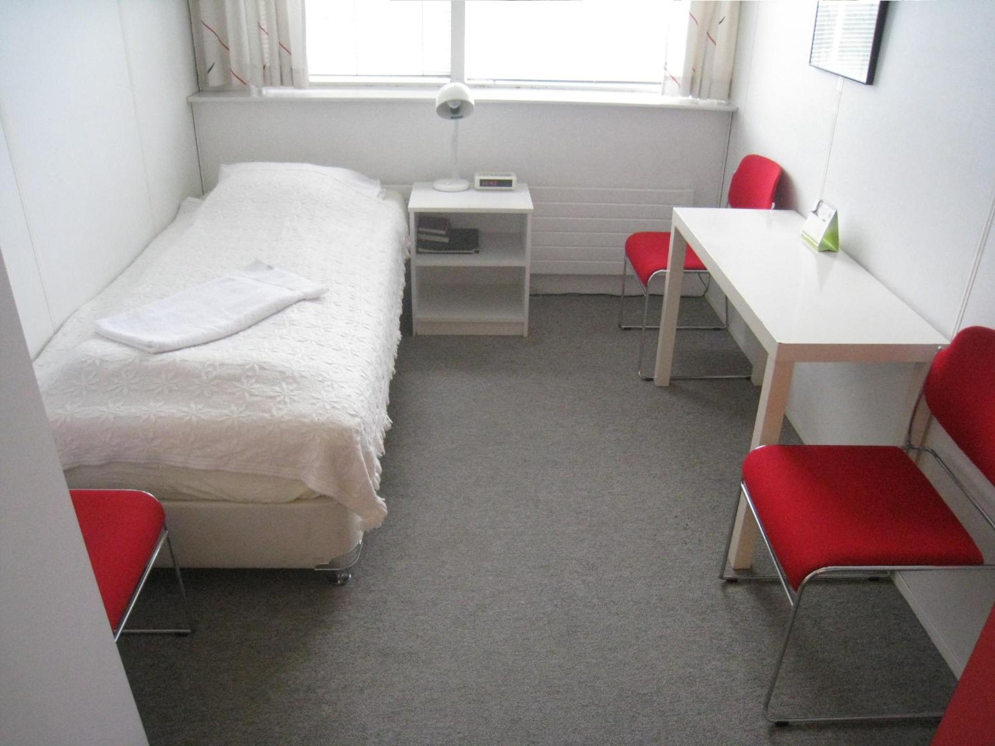 Single Room with Shared Bathroom