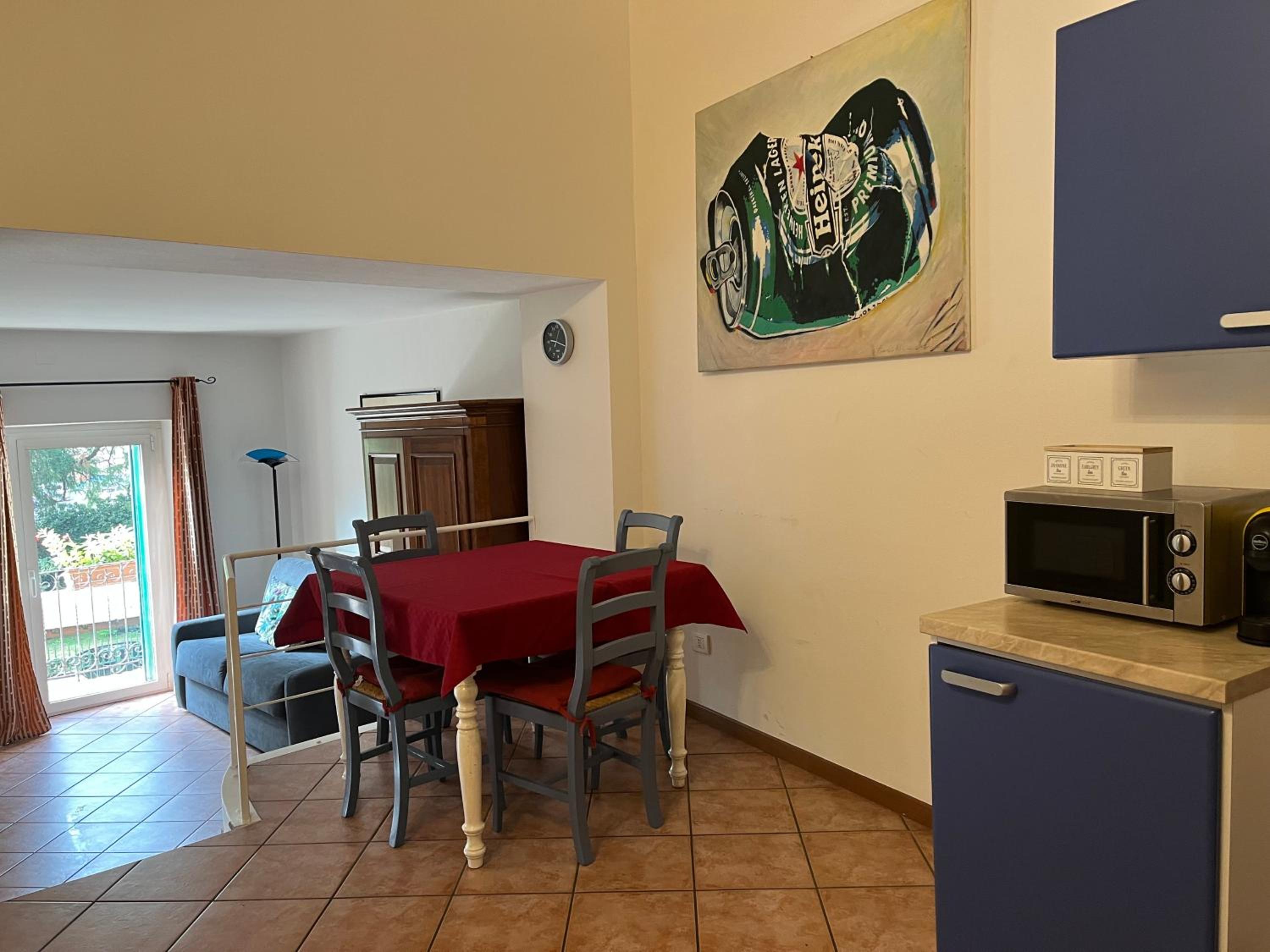 One-Bedroom Apartment photo 2