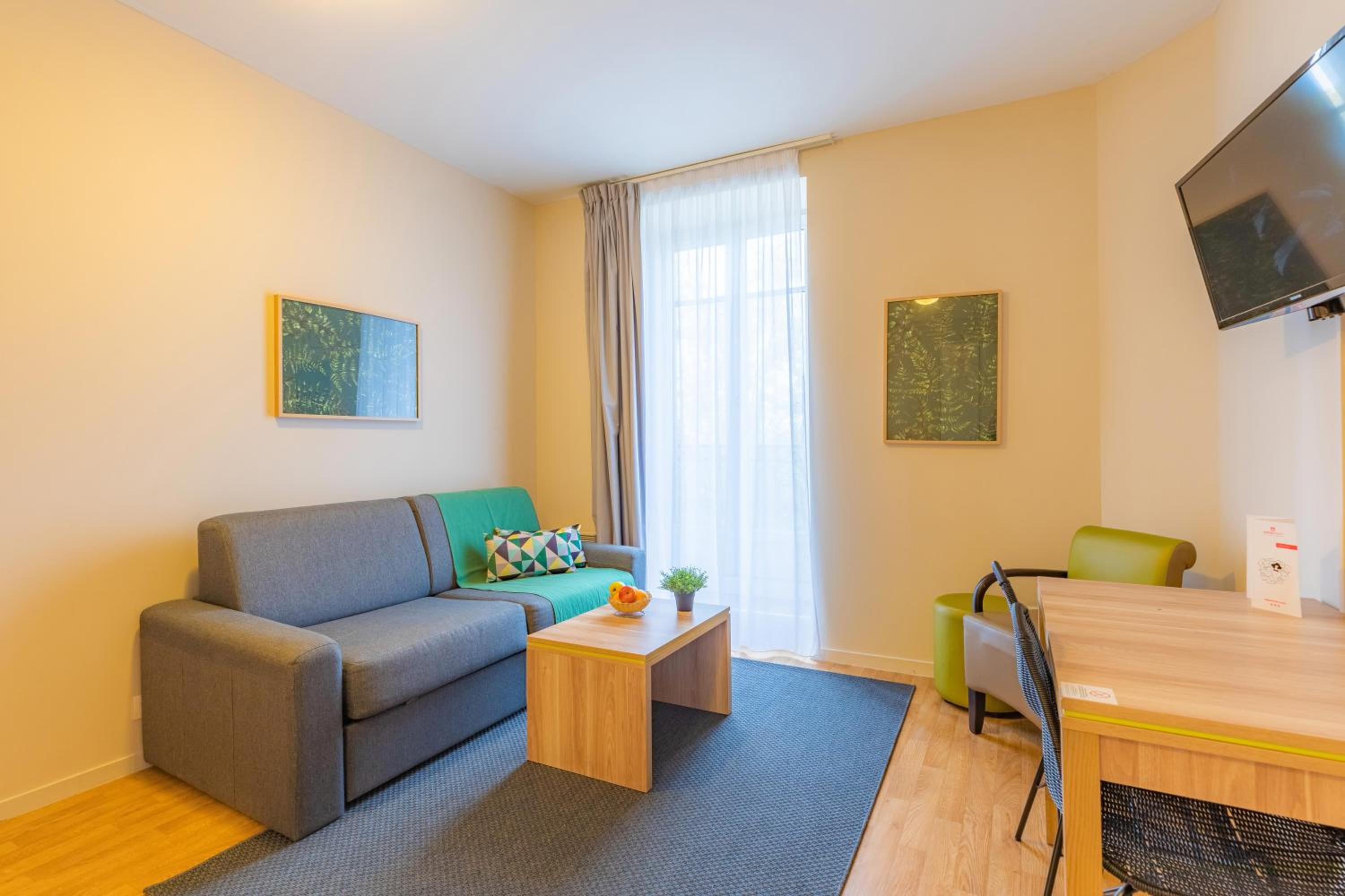 Apartment - Photo 4