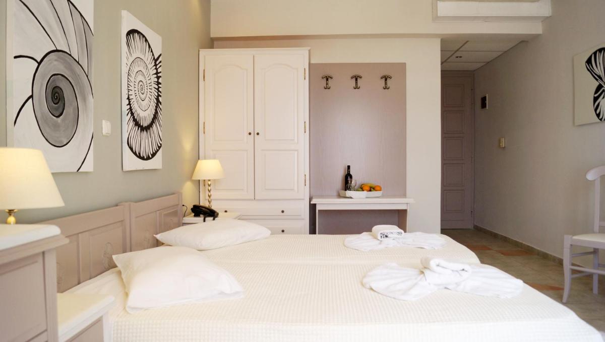 Standard Room with Sea View and Balcony photo 1