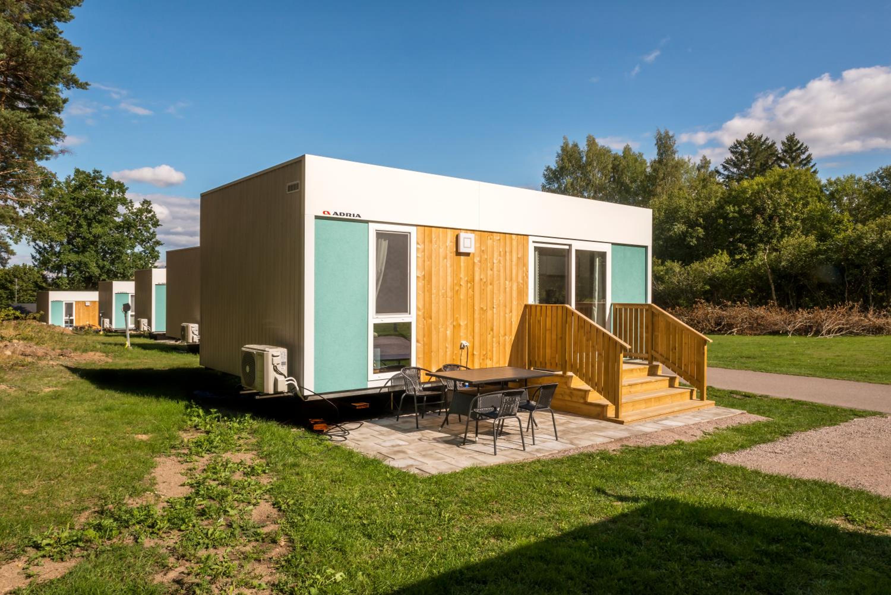 Family Bungalow - Photo 2