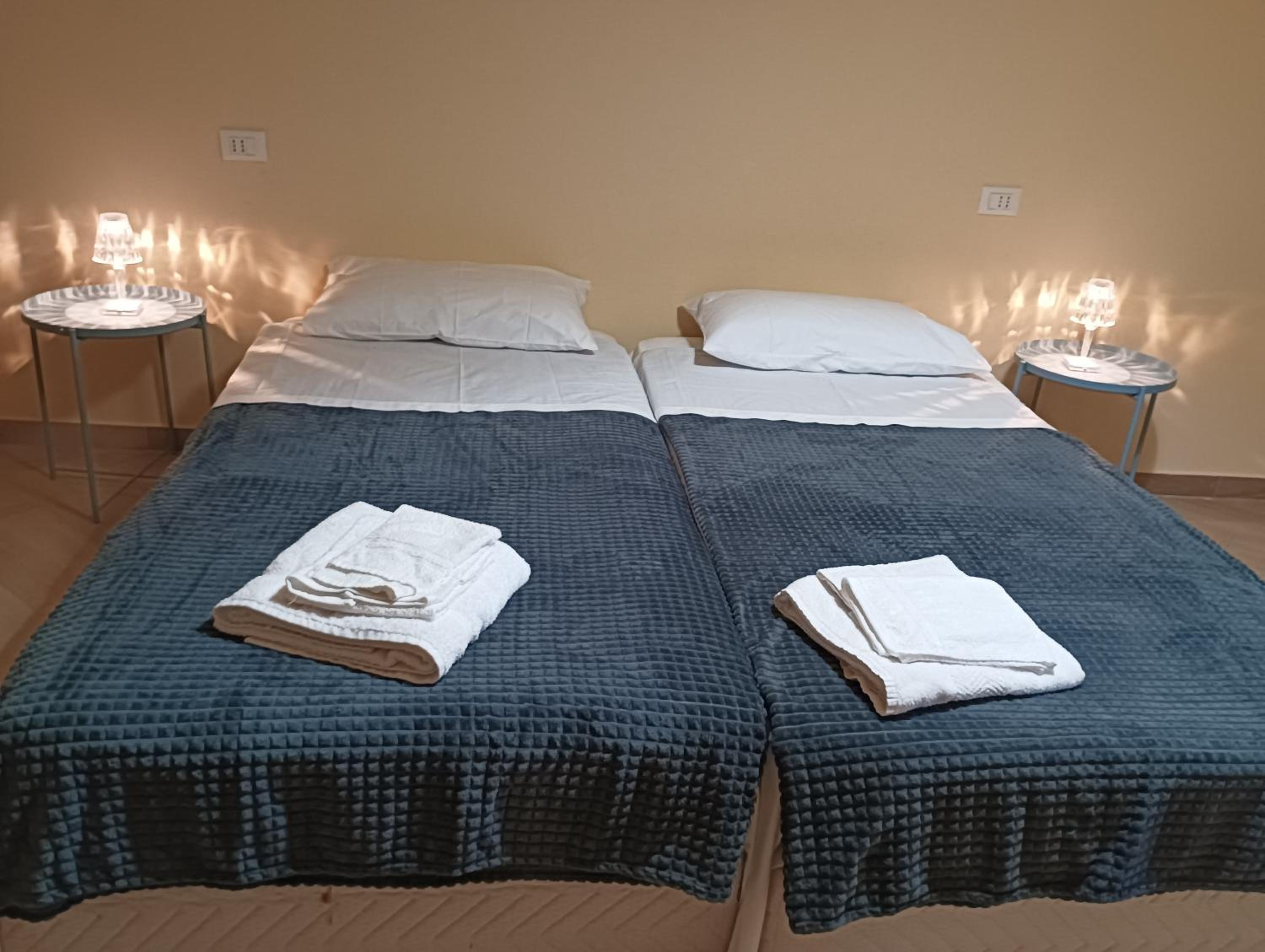 Triple Room with Private Bathroom
