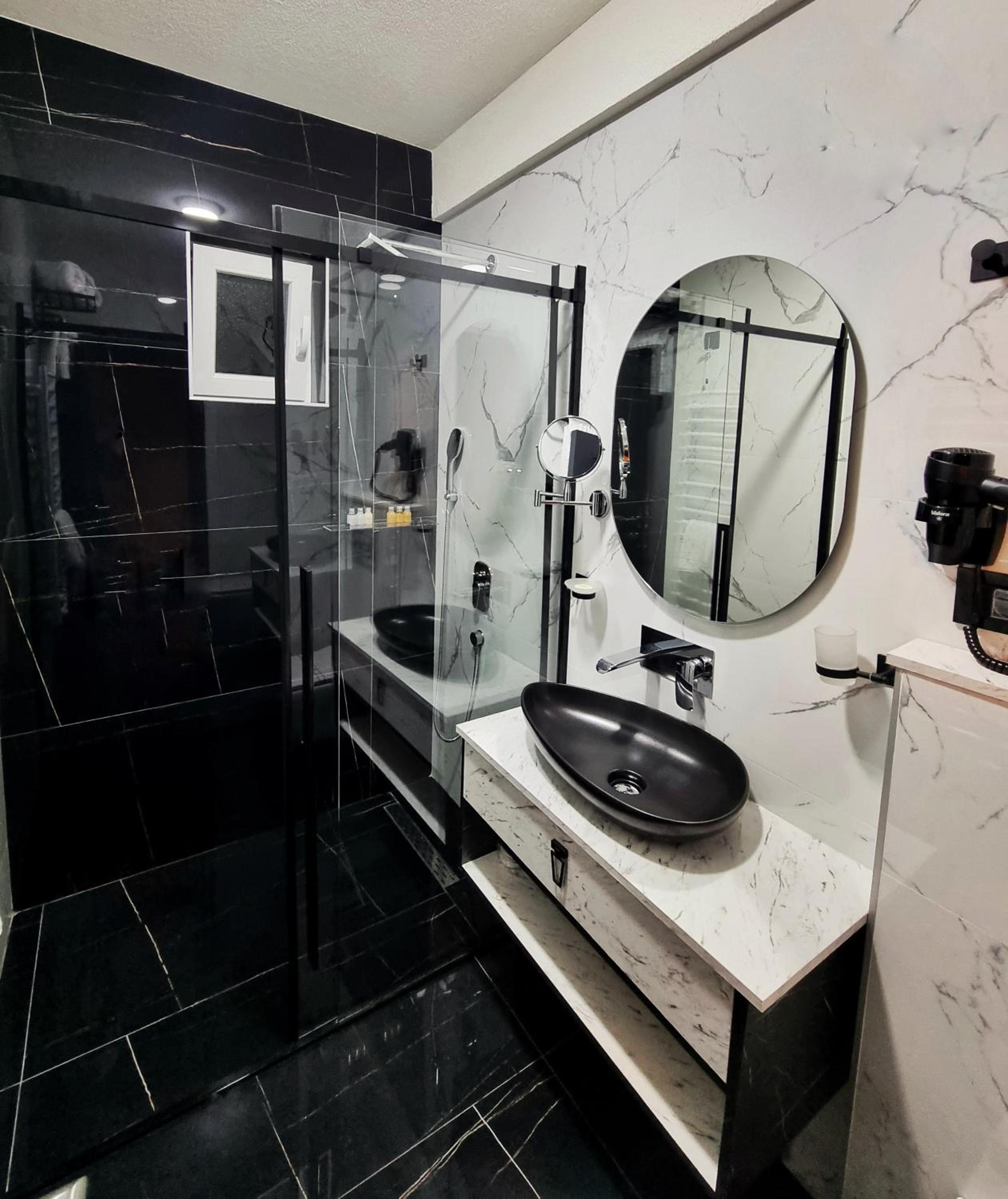Superior Triple Room - Photo 8