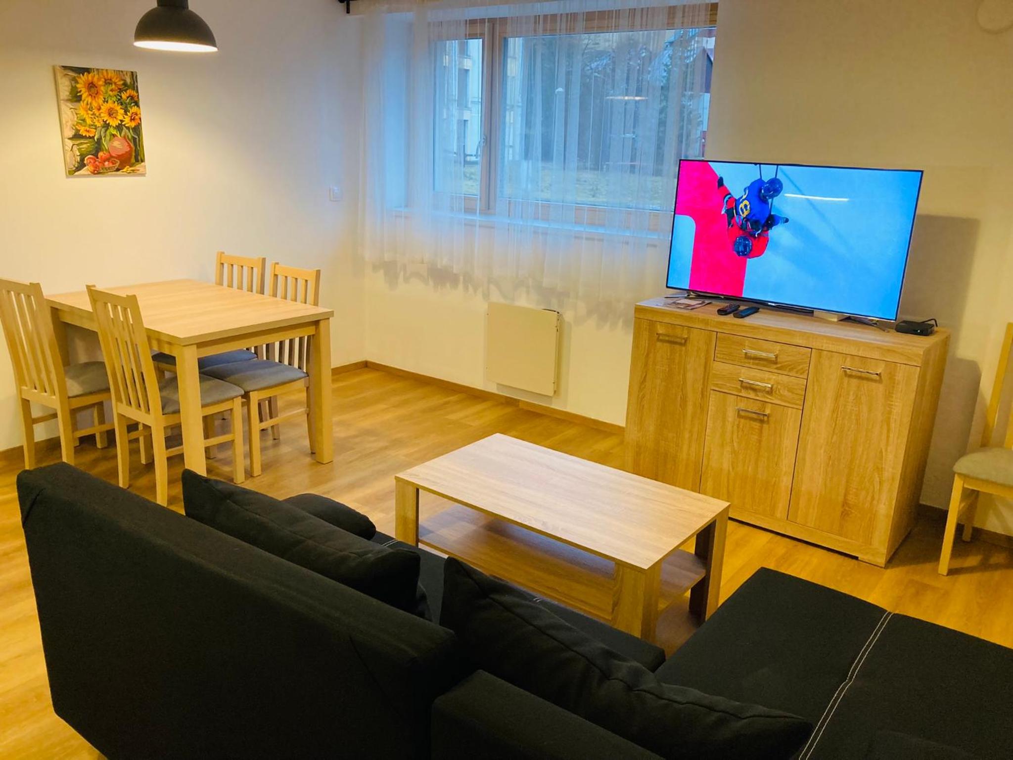 Suite - Photo 1