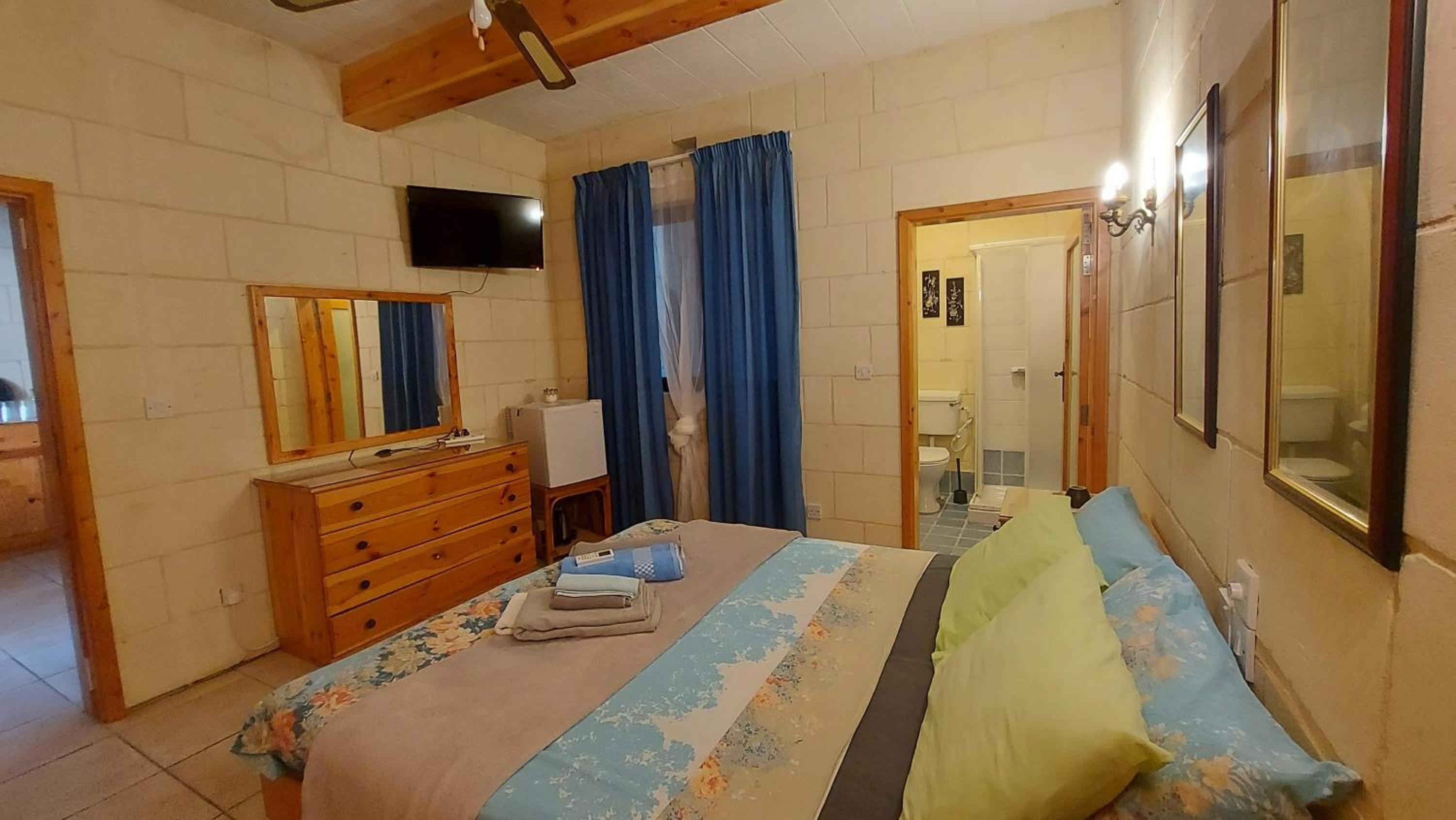 Habitación Doble o Twin con Acceso a la Piscina