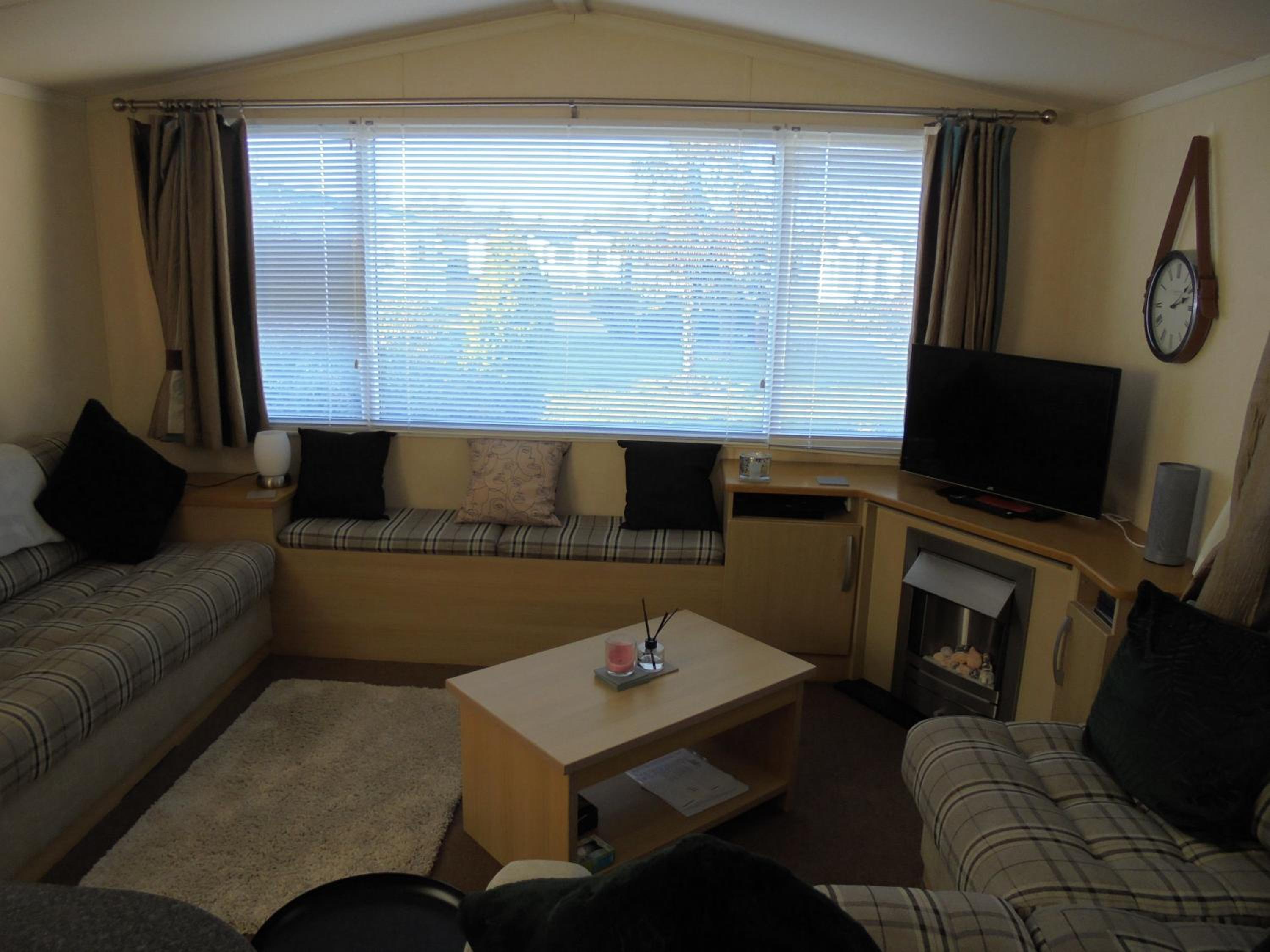 Three-Bedroom Apartment photo 3