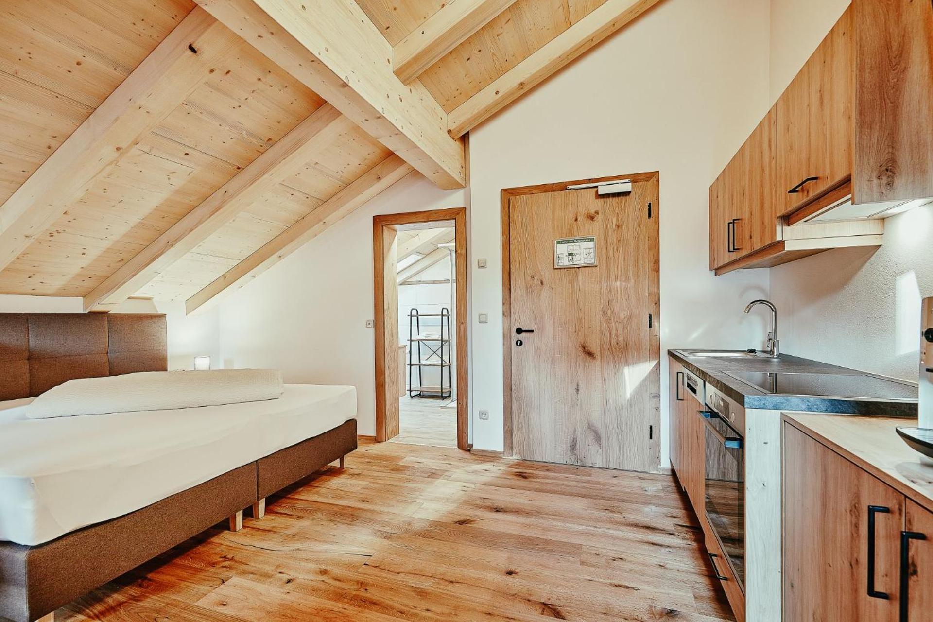 Studio Apartment photo 2