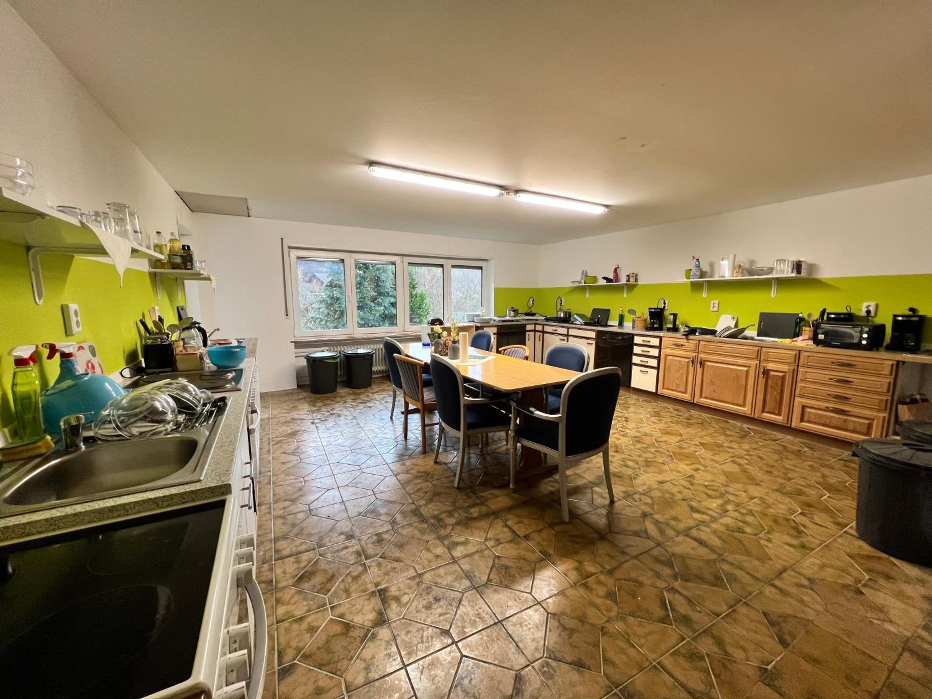 Single Room with shared kitchen photo 2