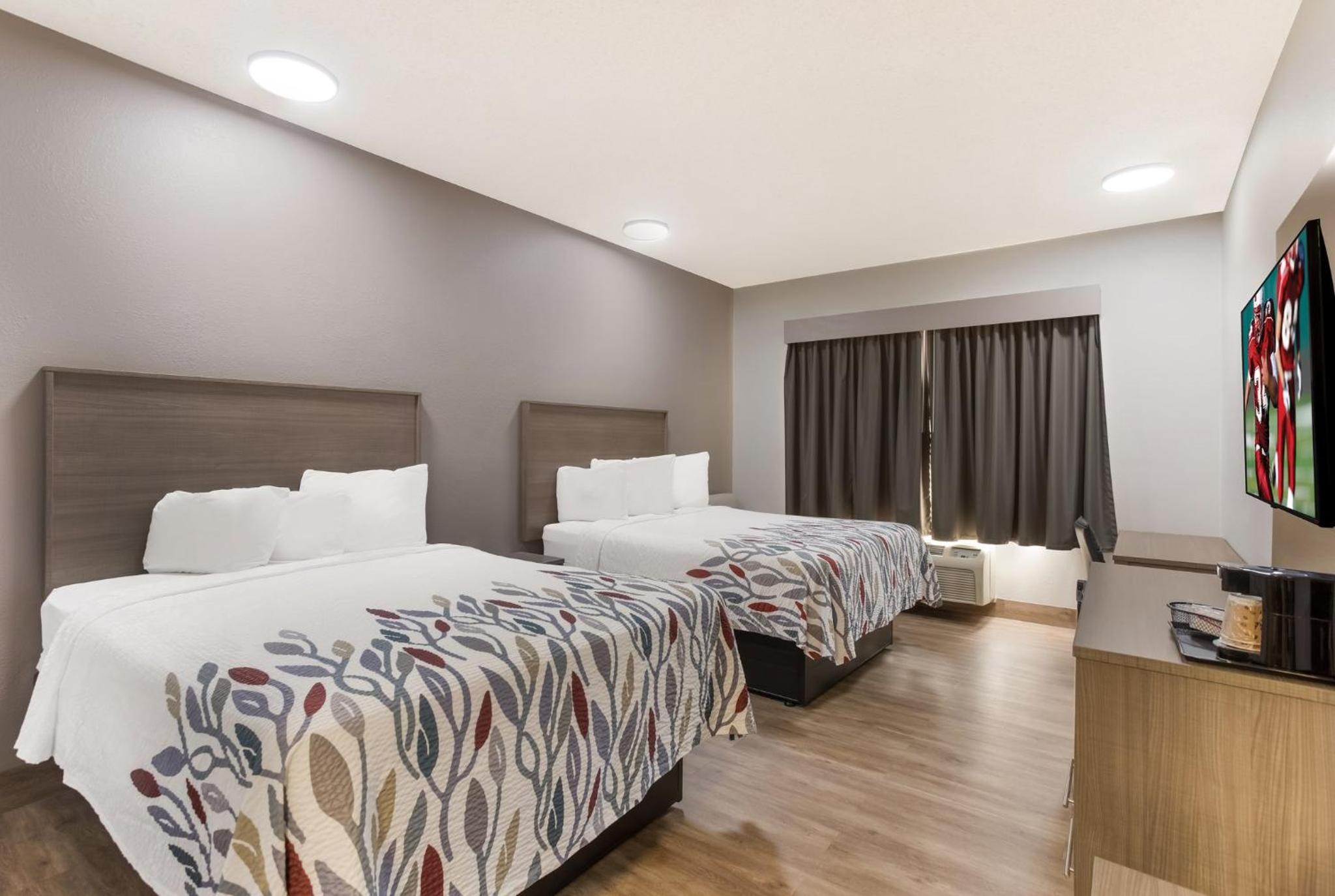 Deluxe Room with Two Queen Beds Disability Access Non-Smoking photo 1